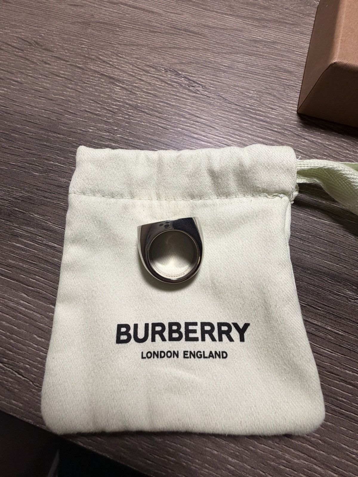Burberry Burberry - Logo-Engraved Palladium-Plated Signet Ring Silver Size ONE SIZE - 3 Thumbnail