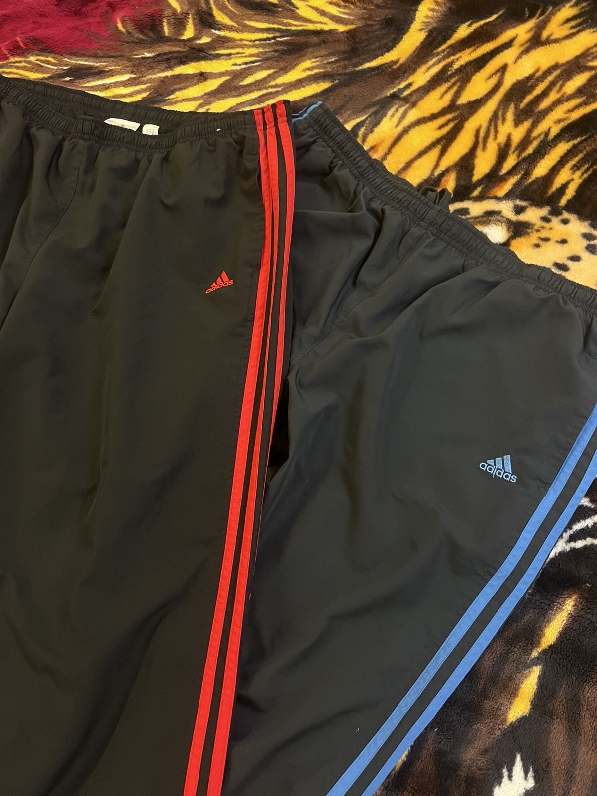 Adidas × Vintage Lot of 2 / 2000’s Adidas Red and Blue Track-pants Size US 36 / EU 52 - 2 Thumbnail