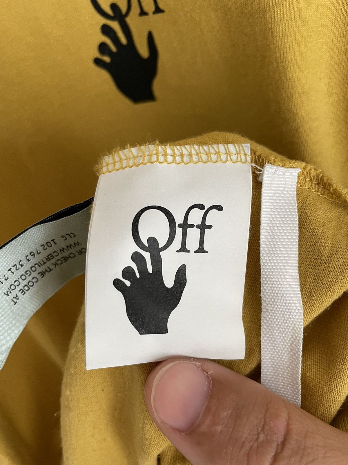 Off-White × Virgil Abloh Off-White Hand Agreement Tee Arrow Logo Yellow L/S T-shirt Size US M / EU 48-50 / 2 - 9 Thumbnail