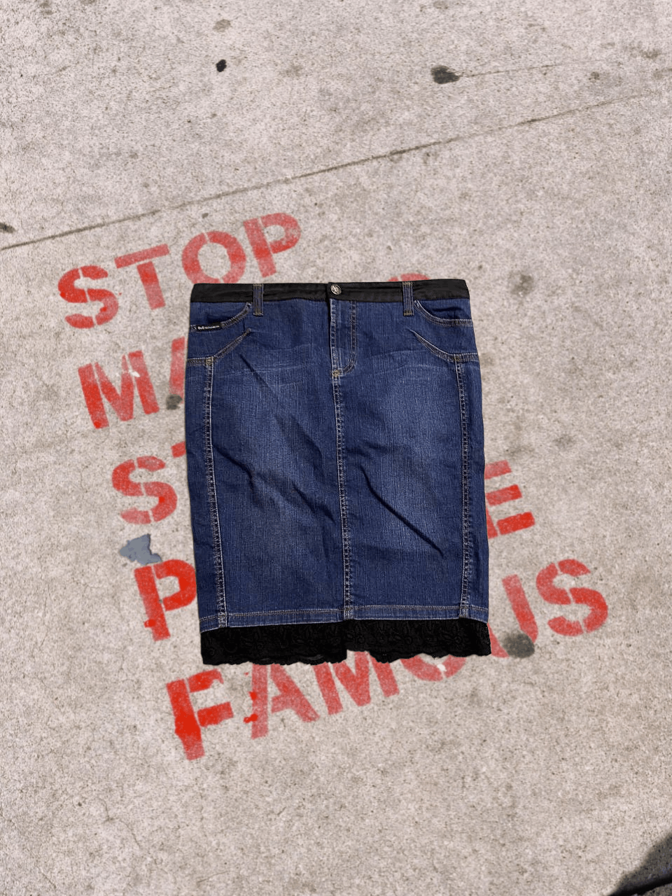 Dolce & Gabbana DOLCE GABBANA LUXURY DENIM SKIRT STREETWEAR Size 32" / US 10 / IT 46 - 1 Thumbnail