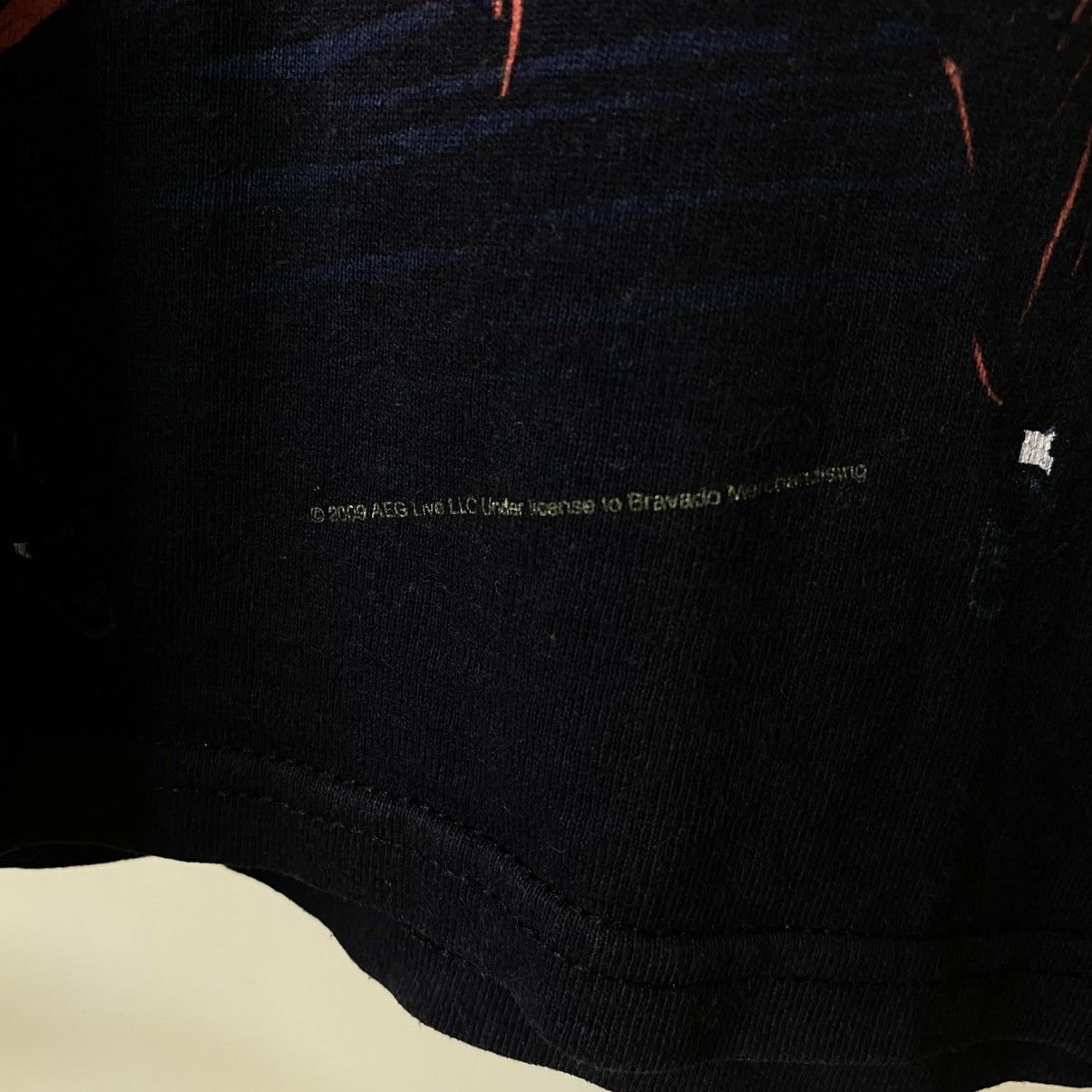 Michael Jackson Vintage 2009 Michael Jackson This Is It Zombie T Shirt Size US S / EU 44-46 / 1 - 3 Thumbnail
