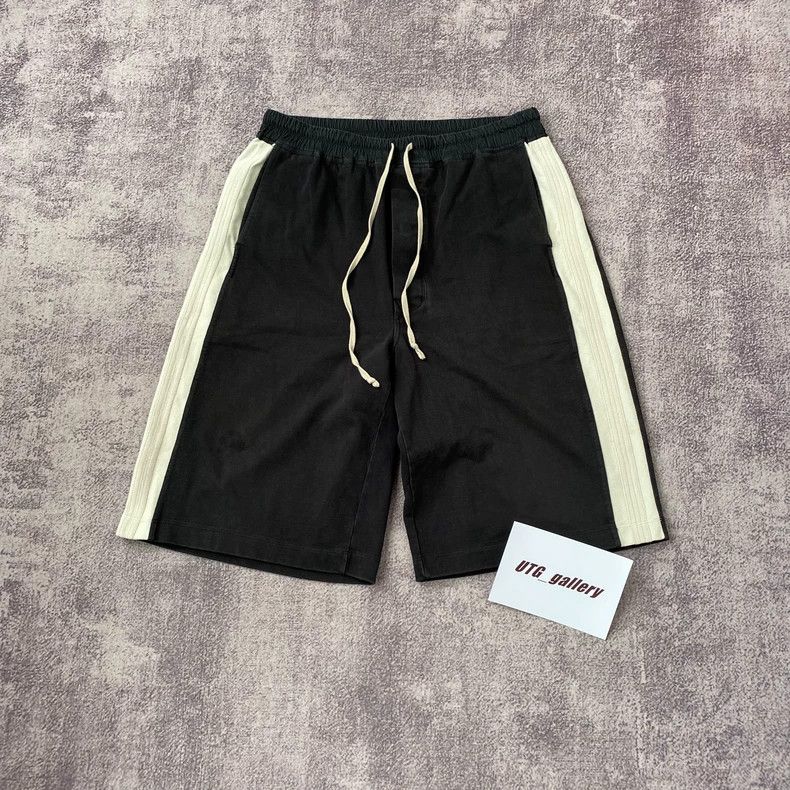 Rick Owens Rick Owens size M small Mega black and white striped shorts Size US 30 / EU 46 - 1 Thumbnail