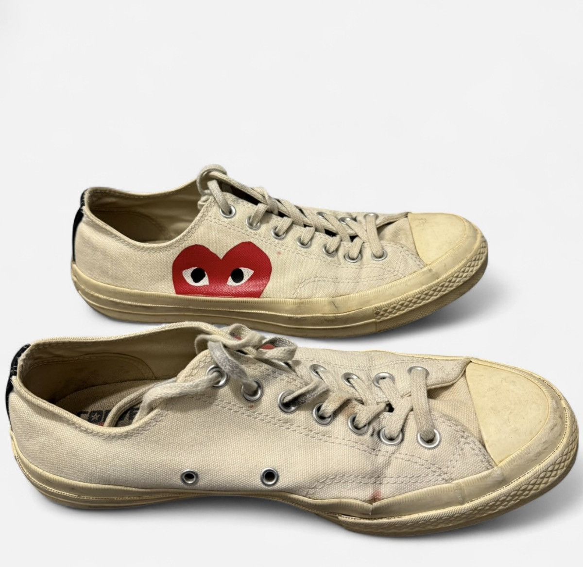 Comme des Garcons PLAY × Converse White and Red CDG PLAY Converse Size US 9 / EU 42 - 2 Thumbnail