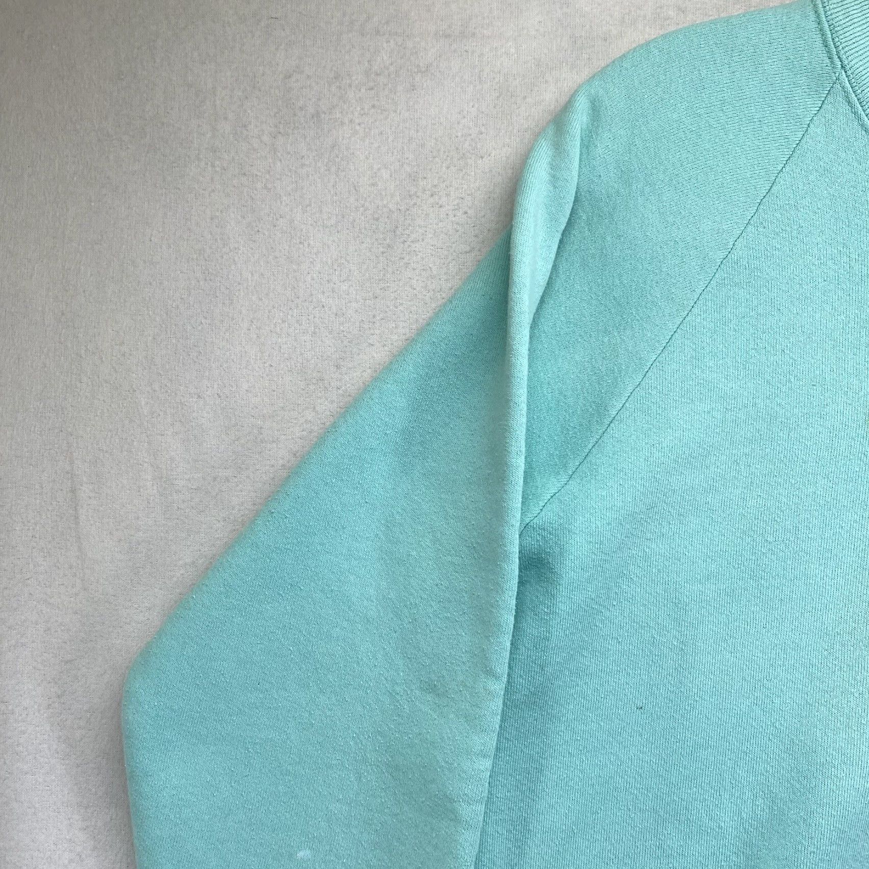 Fruit Of The Loom VINTAGE Fruit of the Loom Sweatshirt XS Ice Blue Unisex Adults Crew Neck Pullover Long Sleeve Slim Fleece USA 80s 90s Blank Size US XS / EU 42 / 0 - 5 Thumbnail