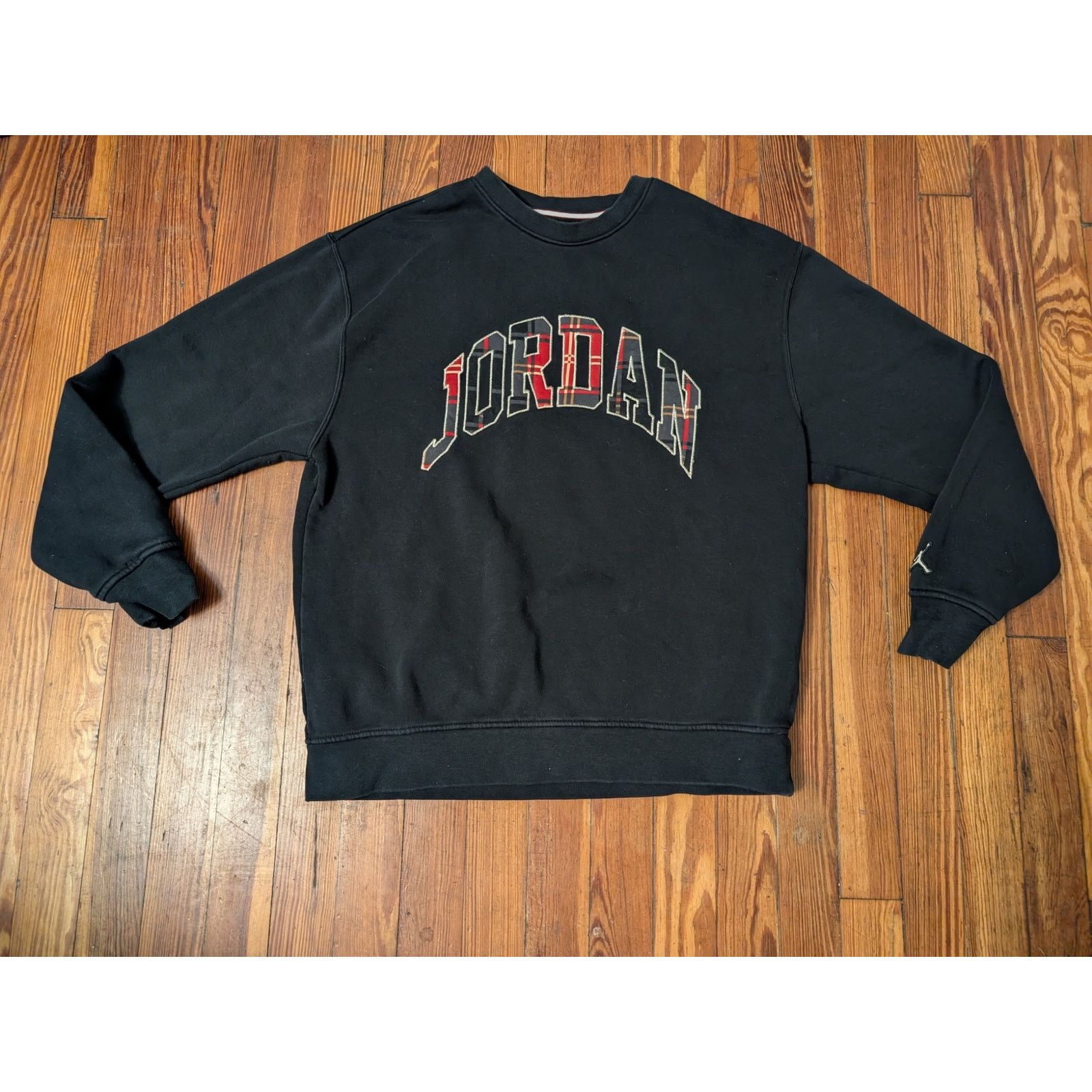 Jordan Brand Jordan Mens Medium Crewneck in good condition. Size US M / EU 48-50 / 2 - 1 Thumbnail