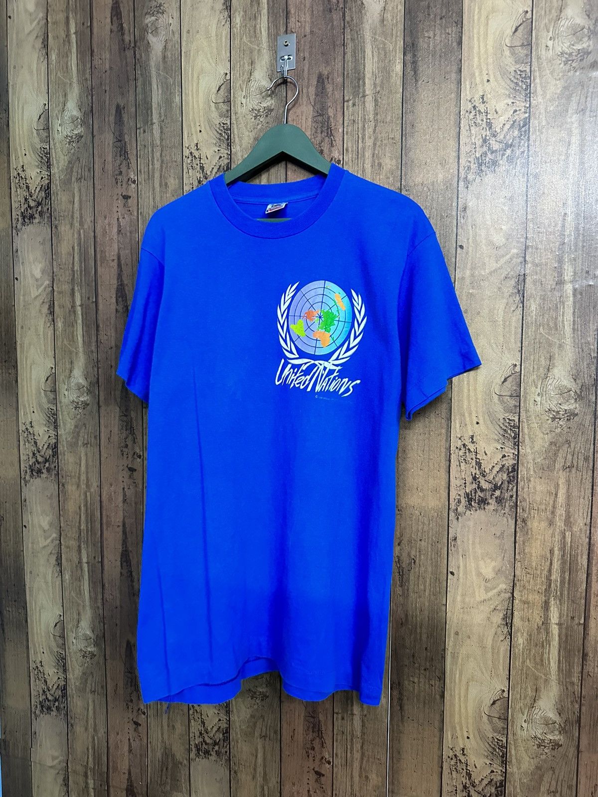 Fruit Of The Loom Vintage 1994 United Nations FOTL Tshirt A247 Size US S / EU 44-46 / 1 - 3 Thumbnail