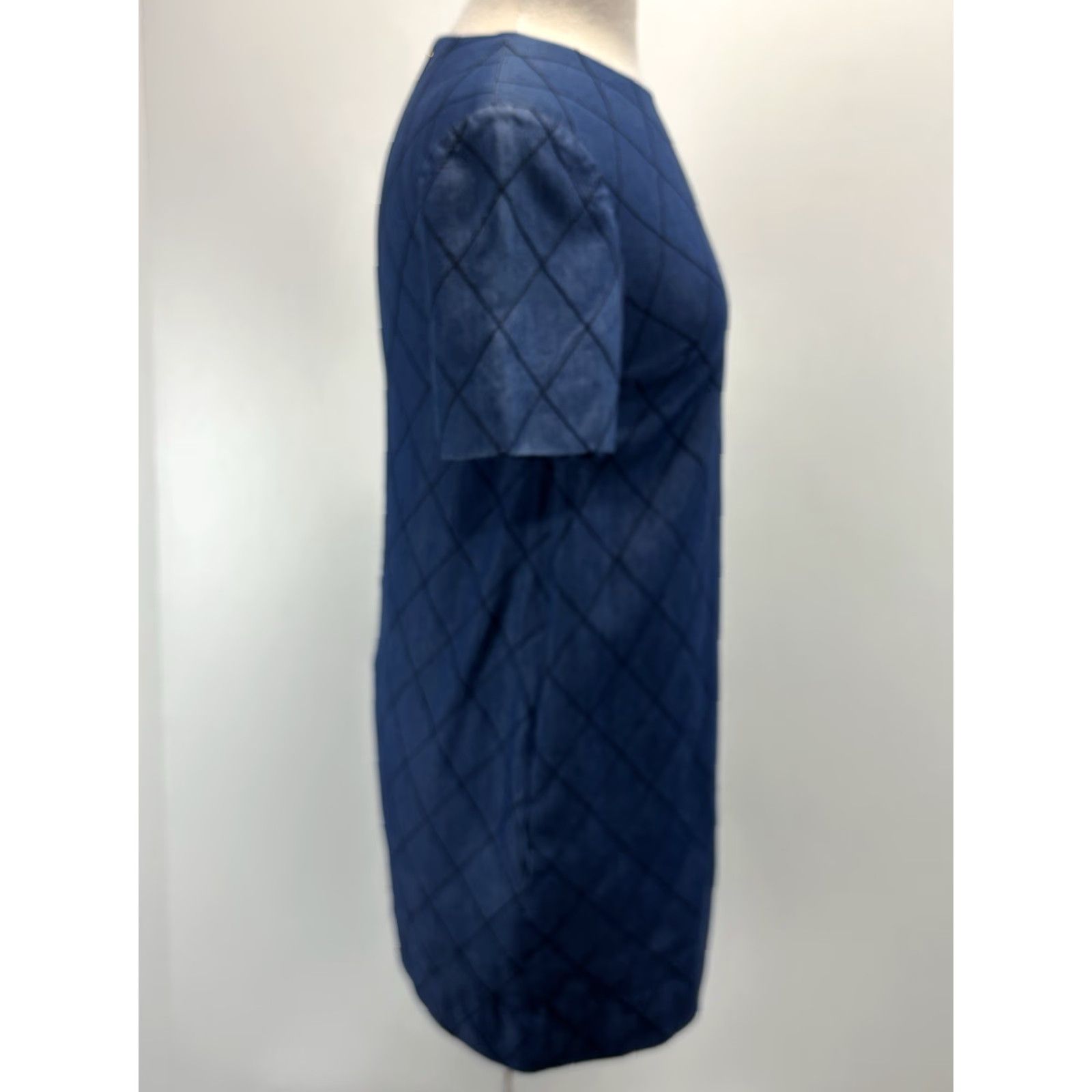 Vintage VINTAGE Kate Spade Quilted Chambray Mini Dress Women’s 2 Blue Pockets Classic Shift Short Sleeve Round Neck Zip Casual Party/Cocktail Business Shoes? Size XS / US 0-2 / IT 36-38 - 4 Thumbnail
