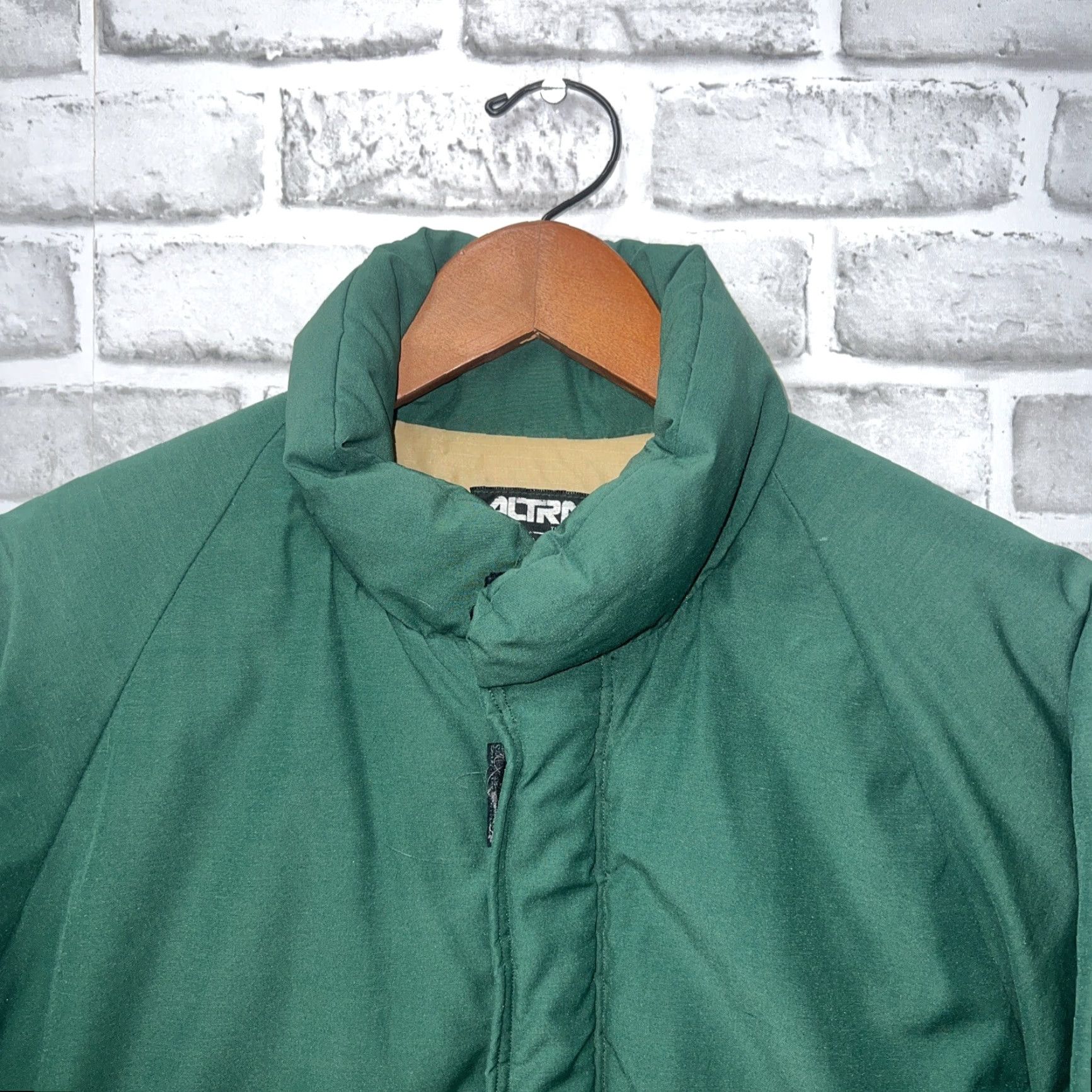 Altra VTG Altra Jacket Mens M Green Puffer Boulder Colorado Style Size US M / EU 48-50 / 2 - 2 Thumbnail