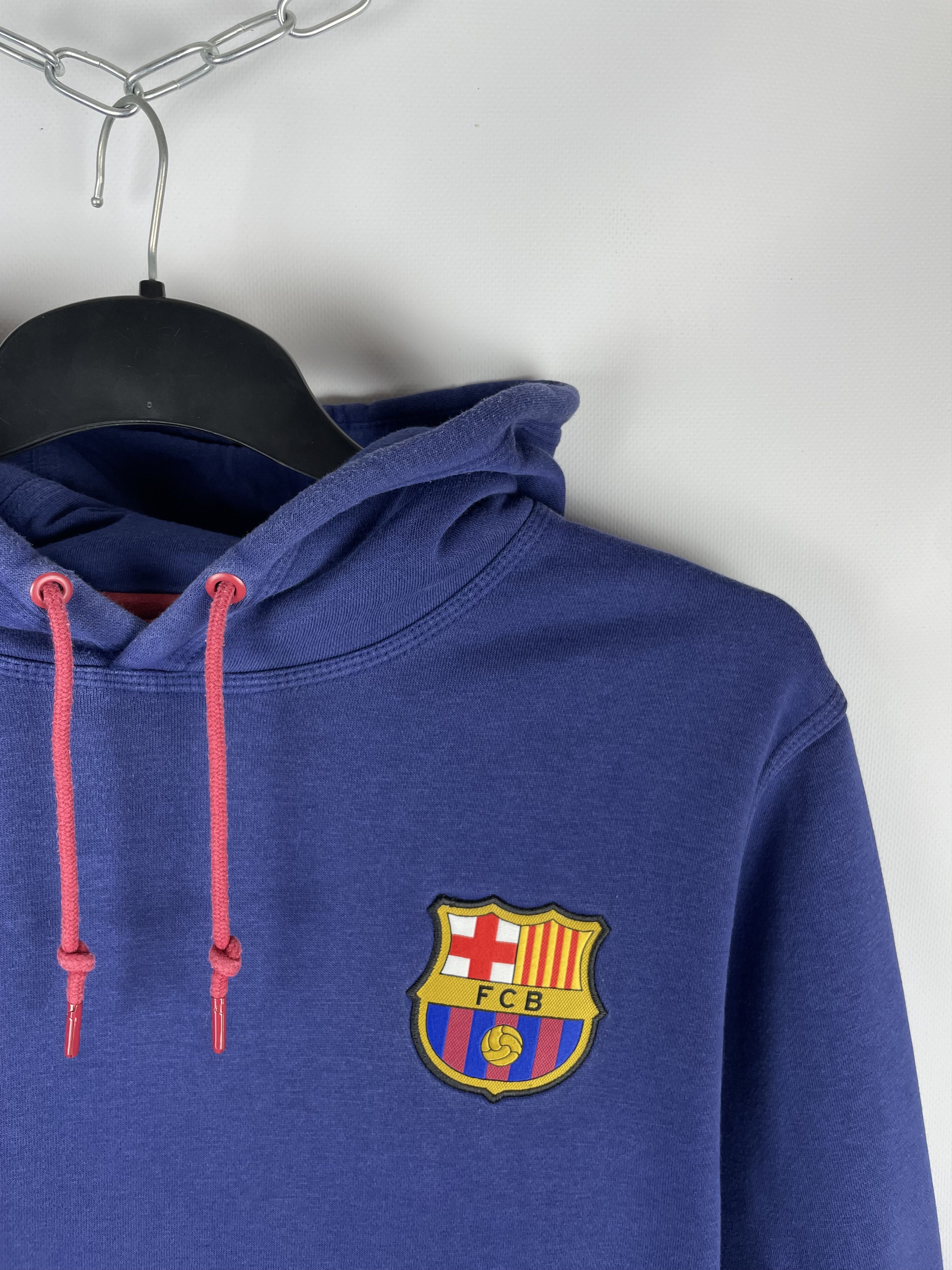 Nike Vintage Nike Barcelona Hoodie Y2k Size US L / EU 52-54 / 3 - 4 Thumbnail