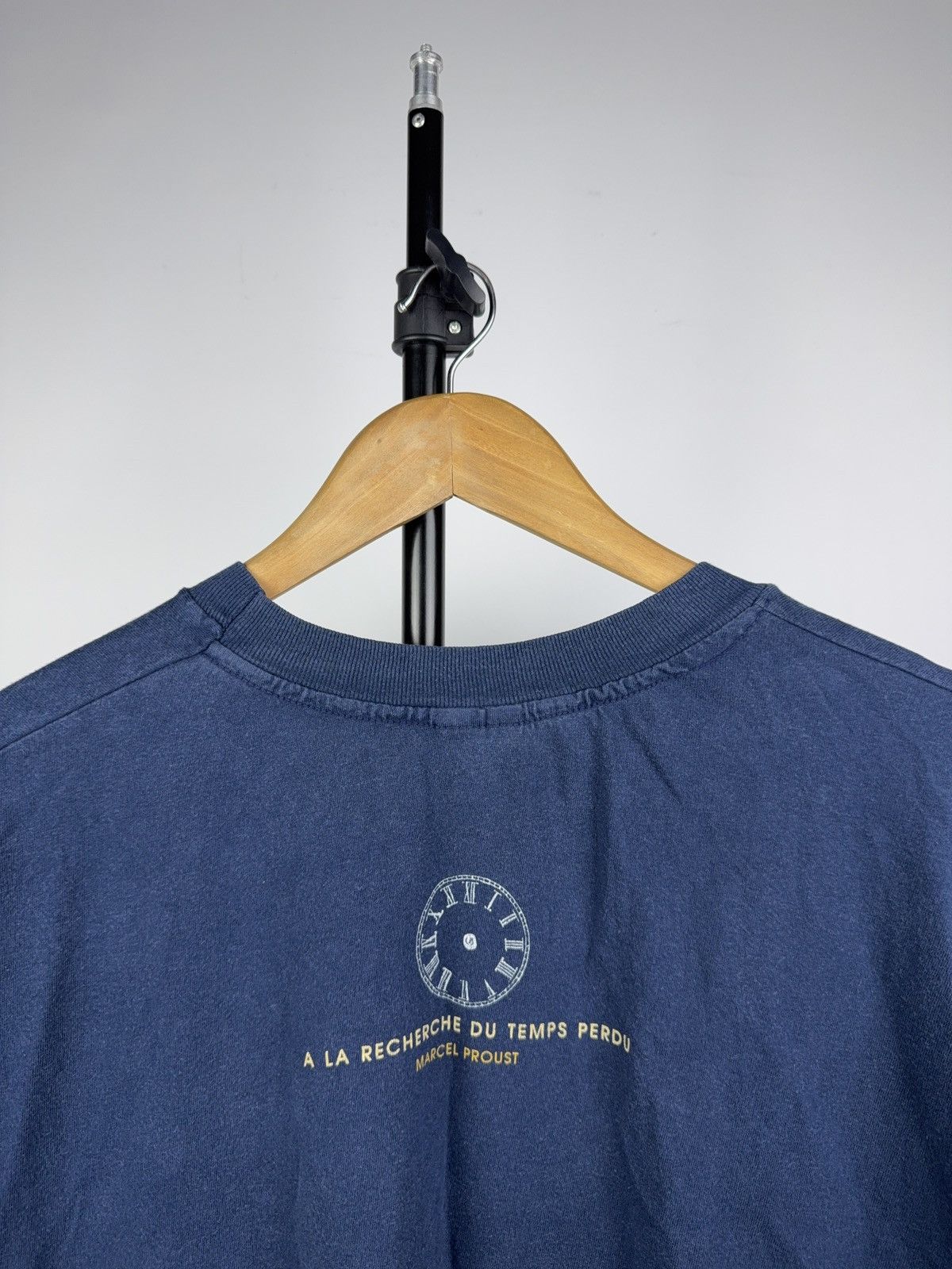 Vintage Parole di Cotone Marcel Proust Quote Tee Navy Italy Vintage Size US L / EU 52-54 / 3 - 9 Thumbnail