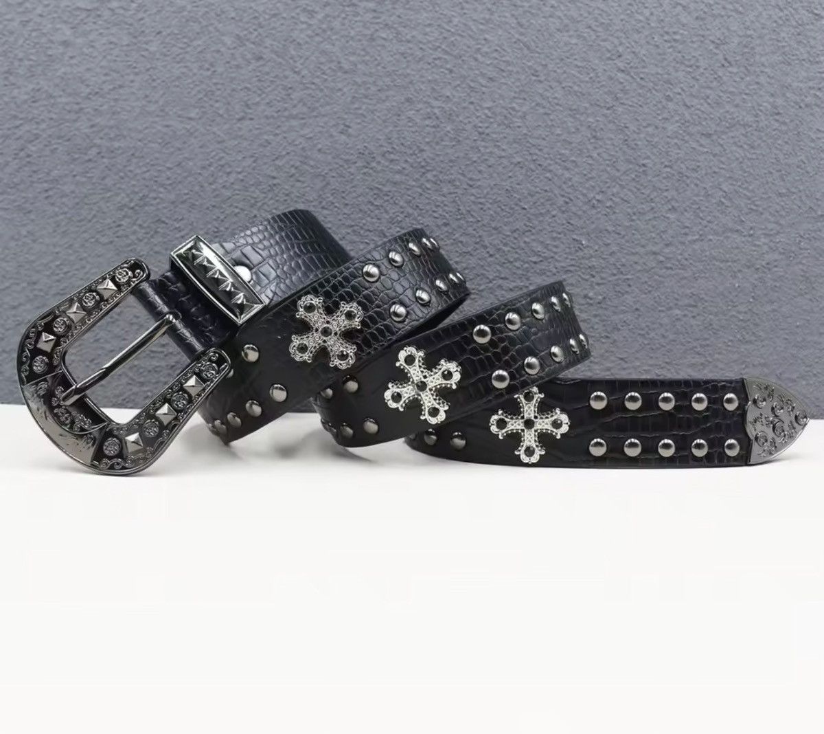 Japanese Brand 125 cm Metal Rivet Punk PU Leather Belt Size ONE SIZE - 1 Thumbnail