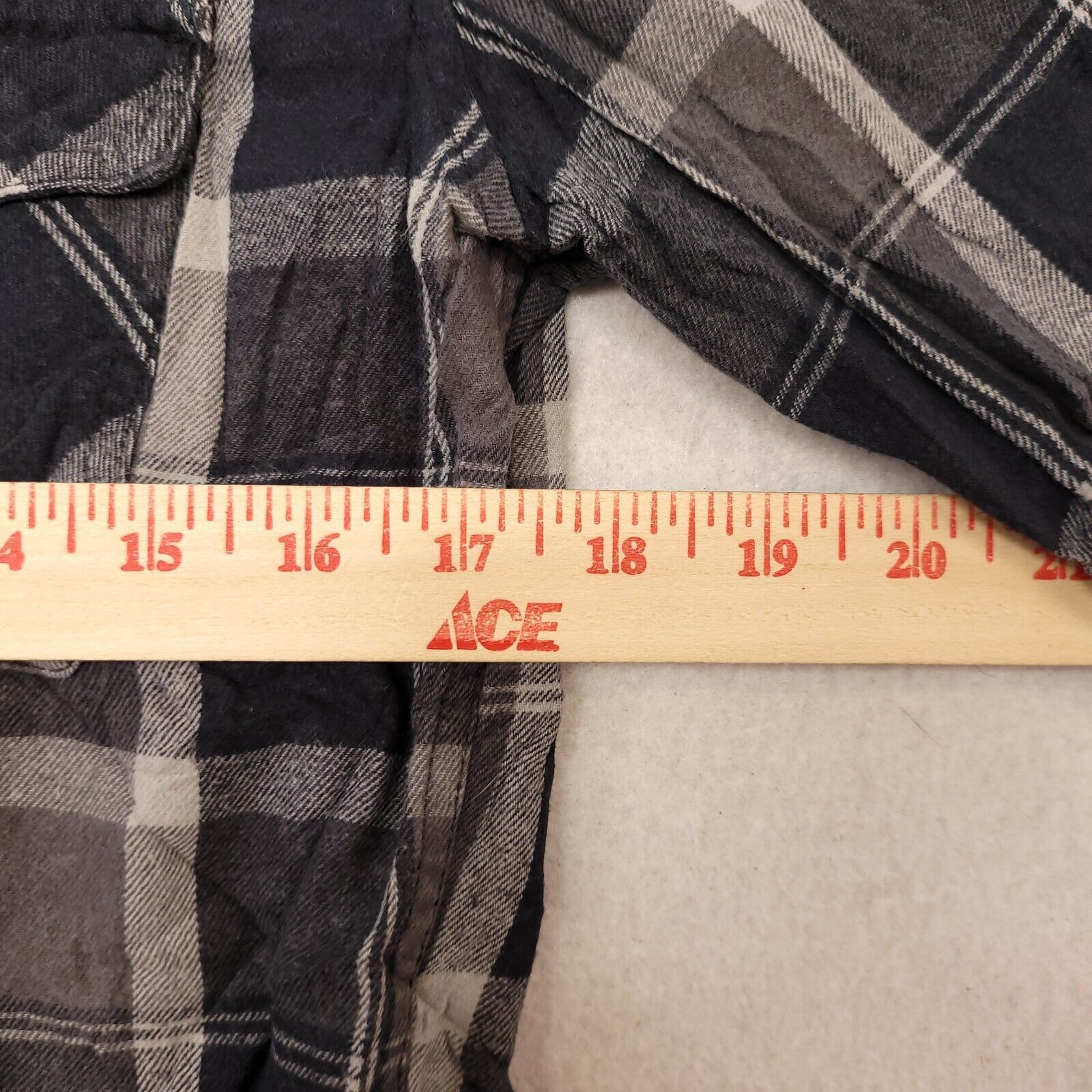Arizona Jean Co. Arizona Jean Co Gingham Flannel Shirt Mens Size Small S Gray Size US S / EU 44-46 / 1 - 9 Thumbnail