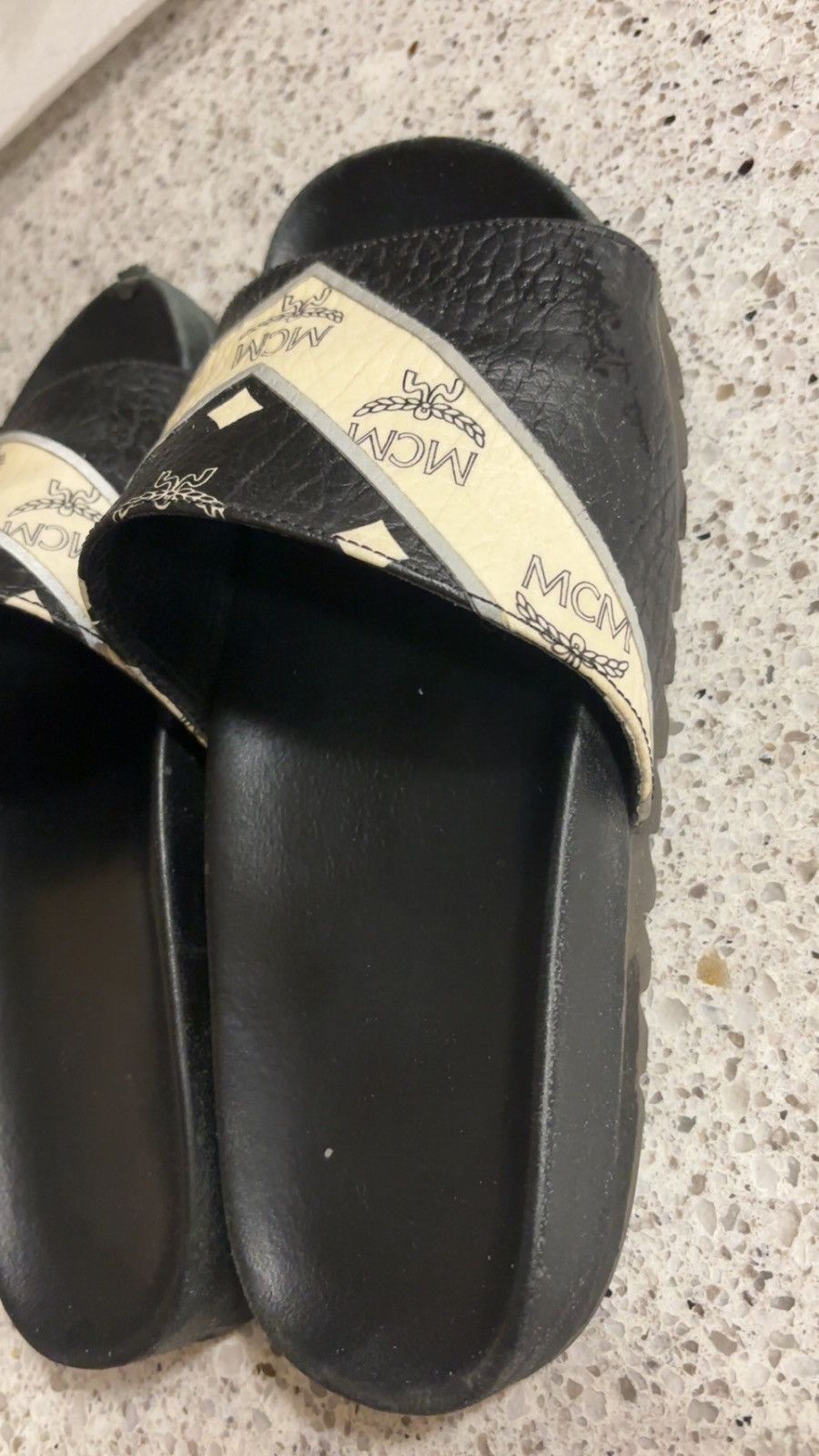 MCM MCM Slides Black Size US 9 / EU 42 - 3 Thumbnail