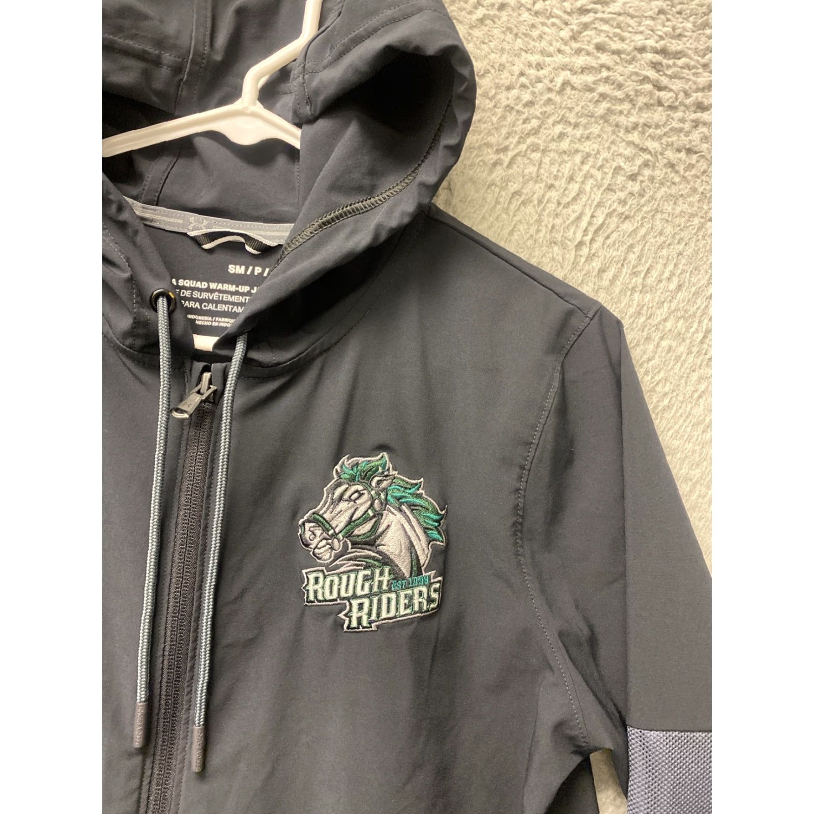 Under Armour Under Armour Men's Jacket S Black Gray Squad Hooded Zip Long Sleeve Windbreaker Warm Up Long Sleeve Jacket Black Gray Under Armour Squad Hooded Zip S Size US S / EU 44-46 / 1 - 3 Thumbnail