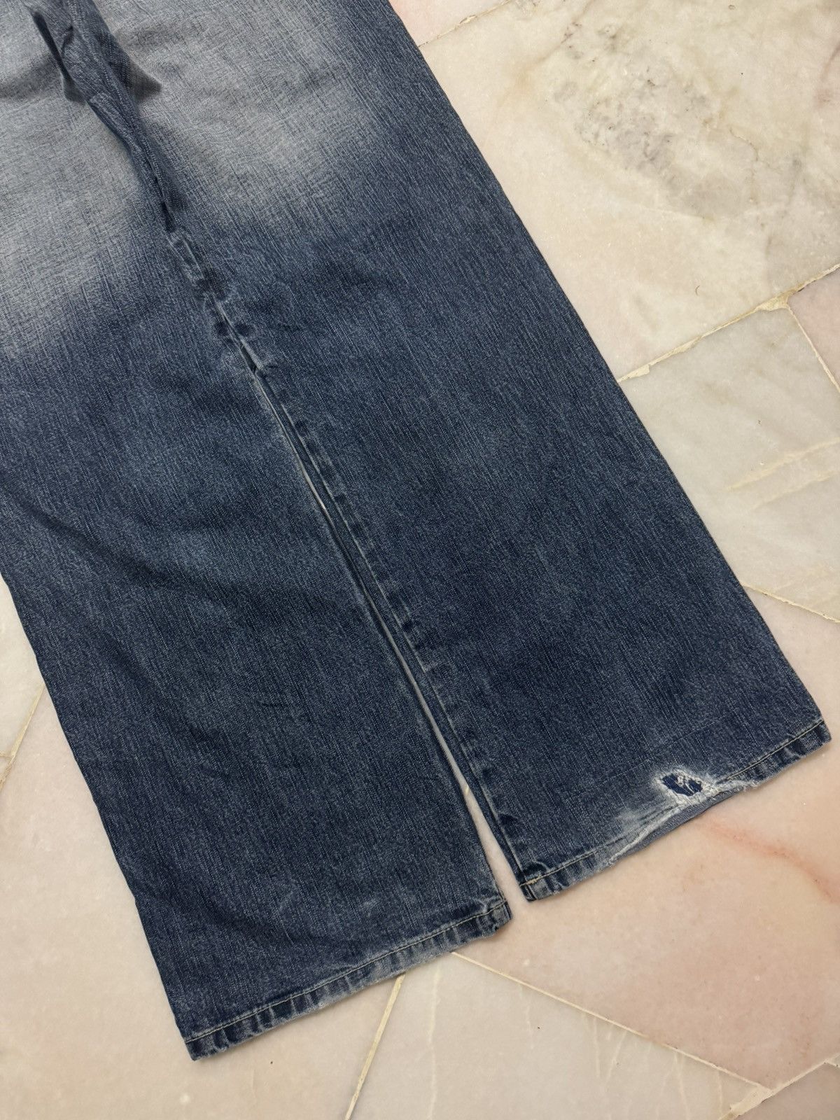 Japanese Brand BAGGY FLARE VINTAGE JAPANESE THRASHED JEANS 90s Size US 32 / EU 48 - 15 Thumbnail