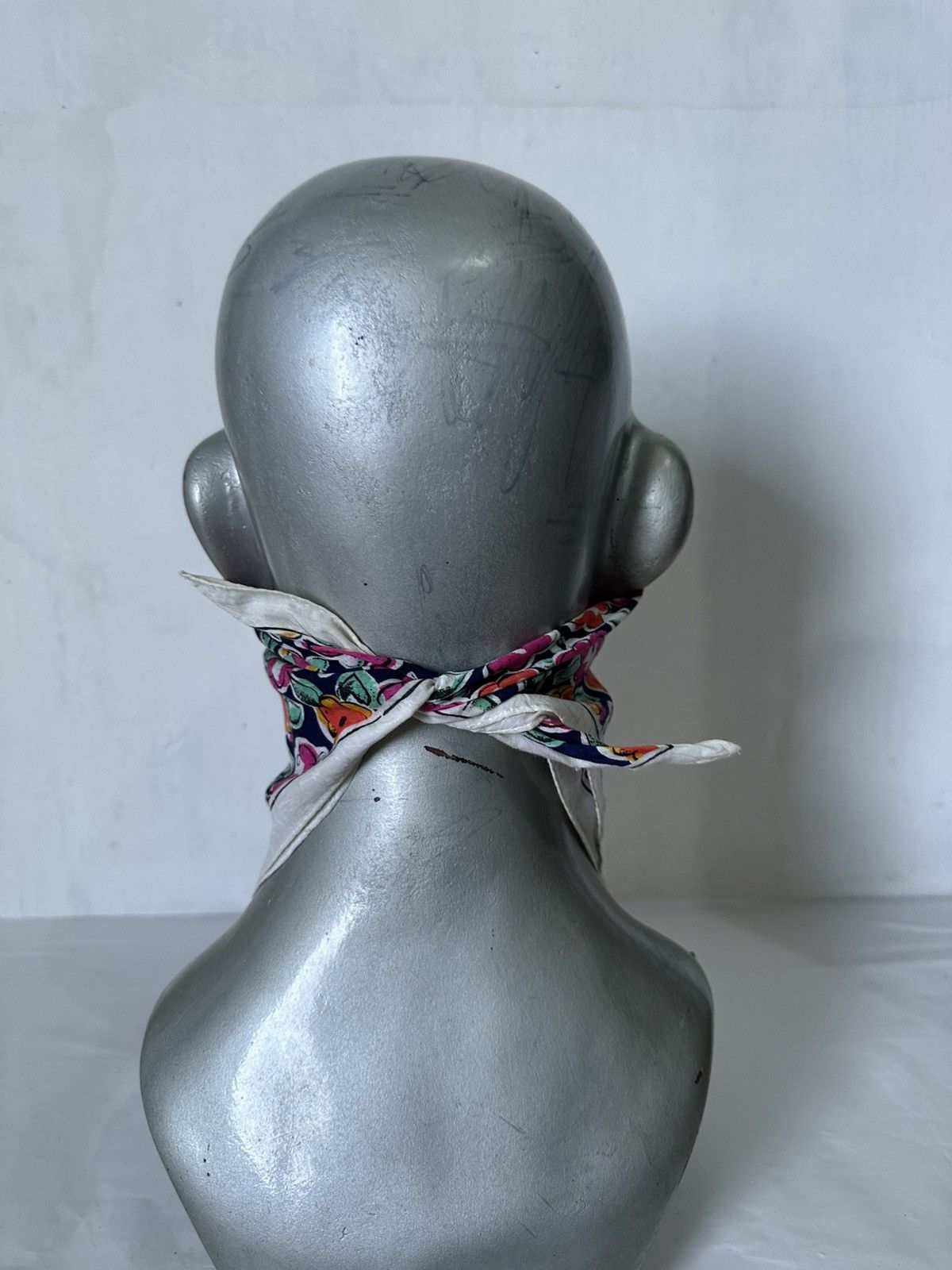 Givenchy × Vintage Vintage Givenchy Handkerchief/ Neckerchief/ Bandana Size ONE SIZE - 13 Thumbnail
