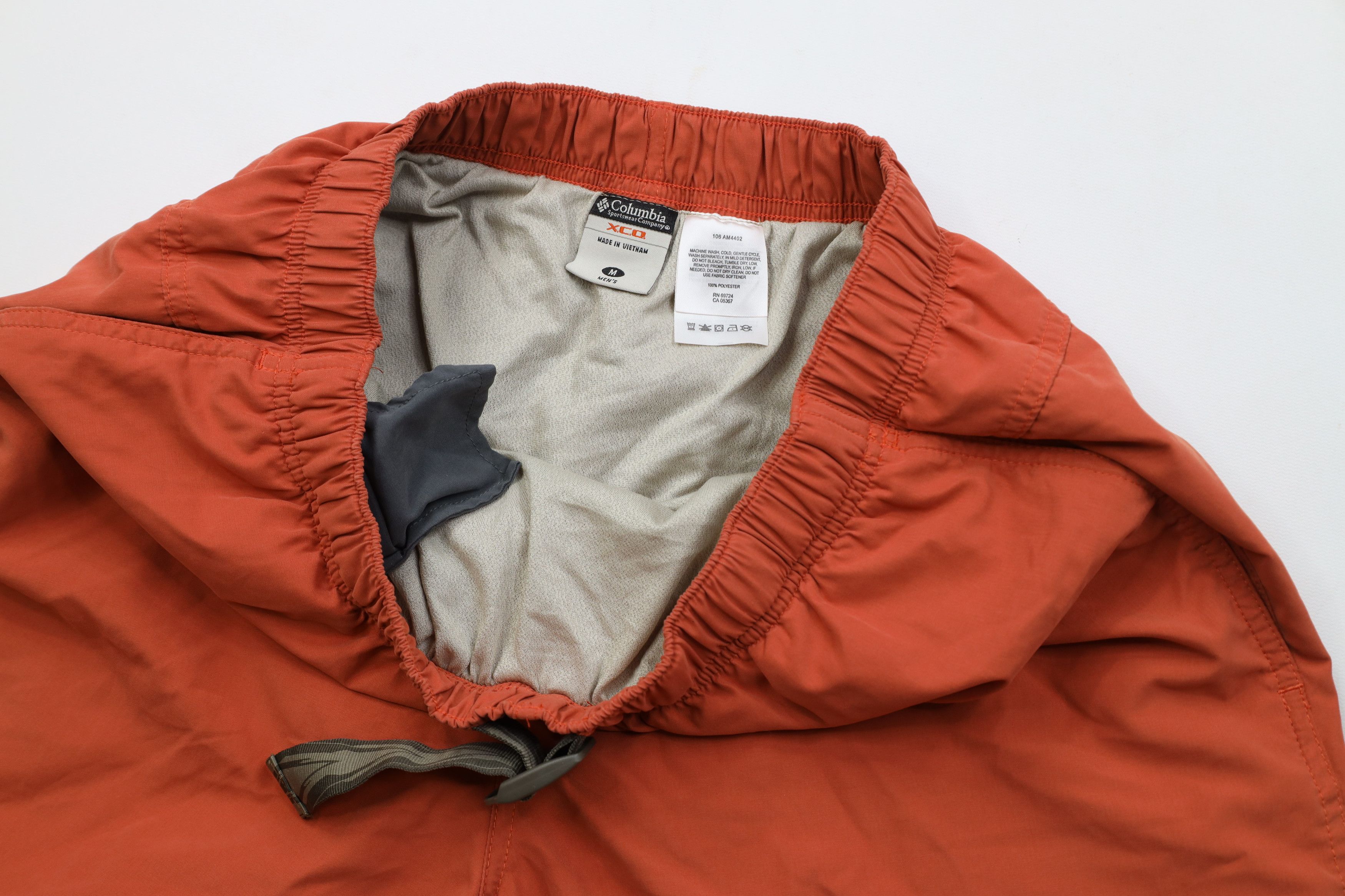 Columbia Vintage Y2K Columbia Spell Out Belted Lined Trekking Shorts Size US 32 / EU 48 - 7 Thumbnail