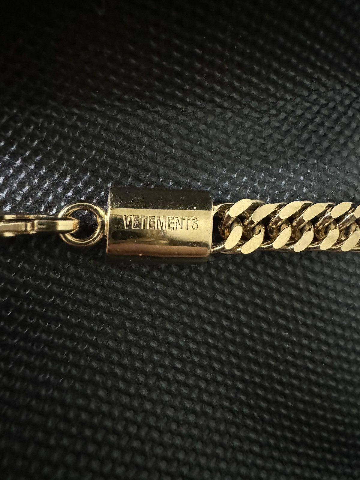 Vetements Vetements golden gothic necklace Size ONE SIZE - 4 Thumbnail