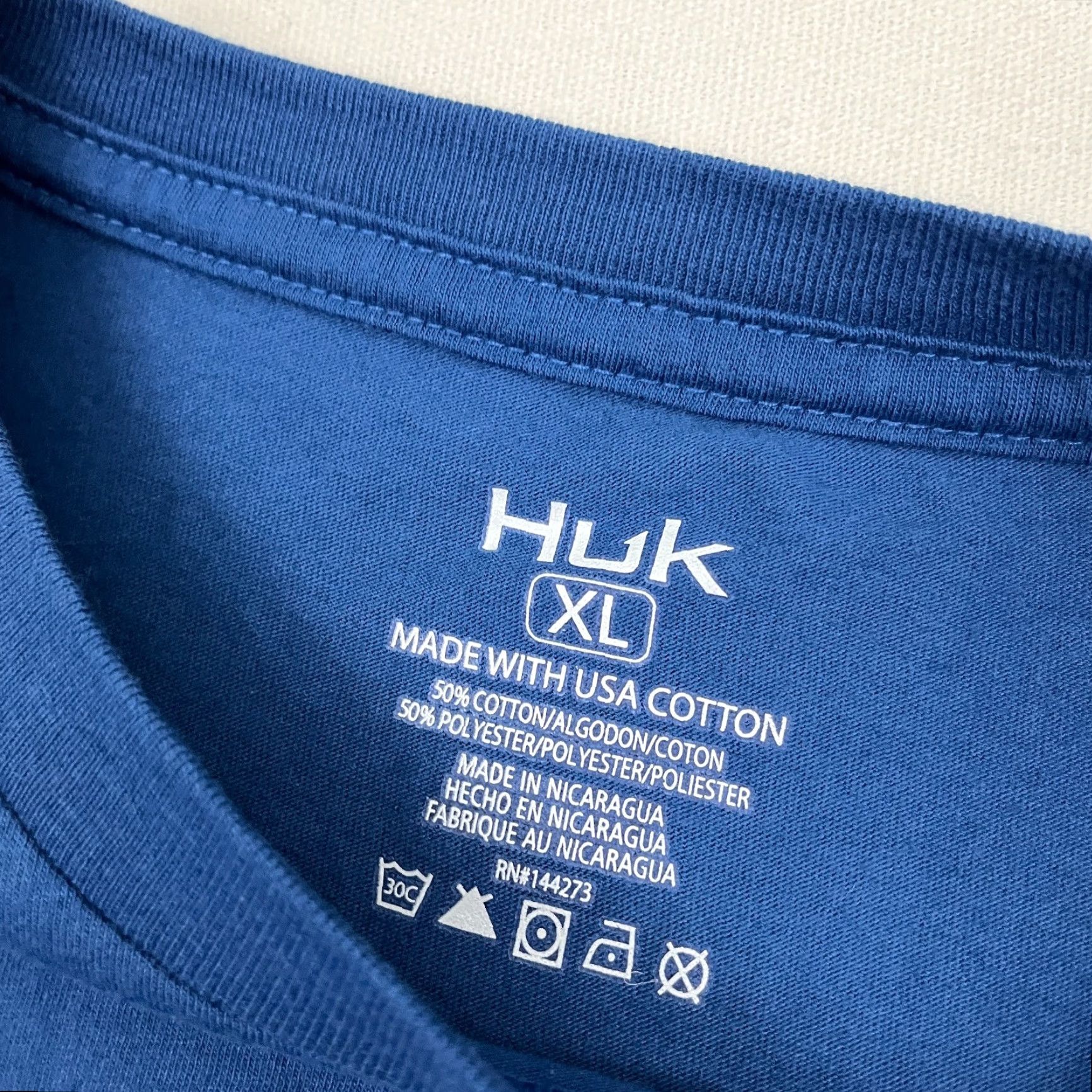 Vintage HUK Shirt Mens XL X-Large Red White Blue Fish Fishing Graphic Crewneck Stretch T-Shirt Short Sleeve Outdoors Logo Classic Size US XL / EU 56 / 4 - 5 Thumbnail