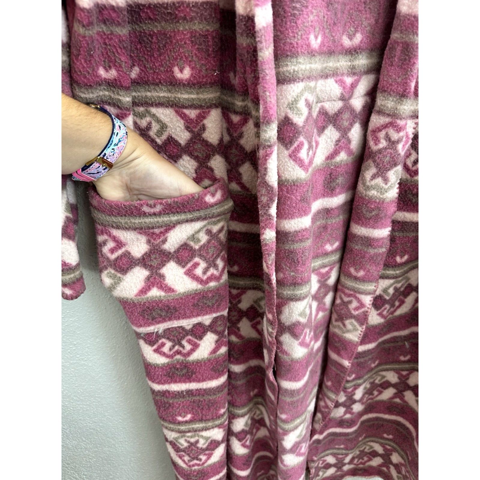 Vintage VINTAGE Night Gear Robe Women One Size Pink Aztec Lounge Wear Fleece Kimono Belted 80s 90s Style Womens Size ONE SIZE - 3 Thumbnail
