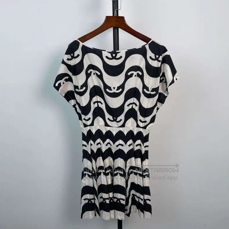 Chanel Chanel Dress Size XXS / US 00 / IT 34 - 2 Thumbnail