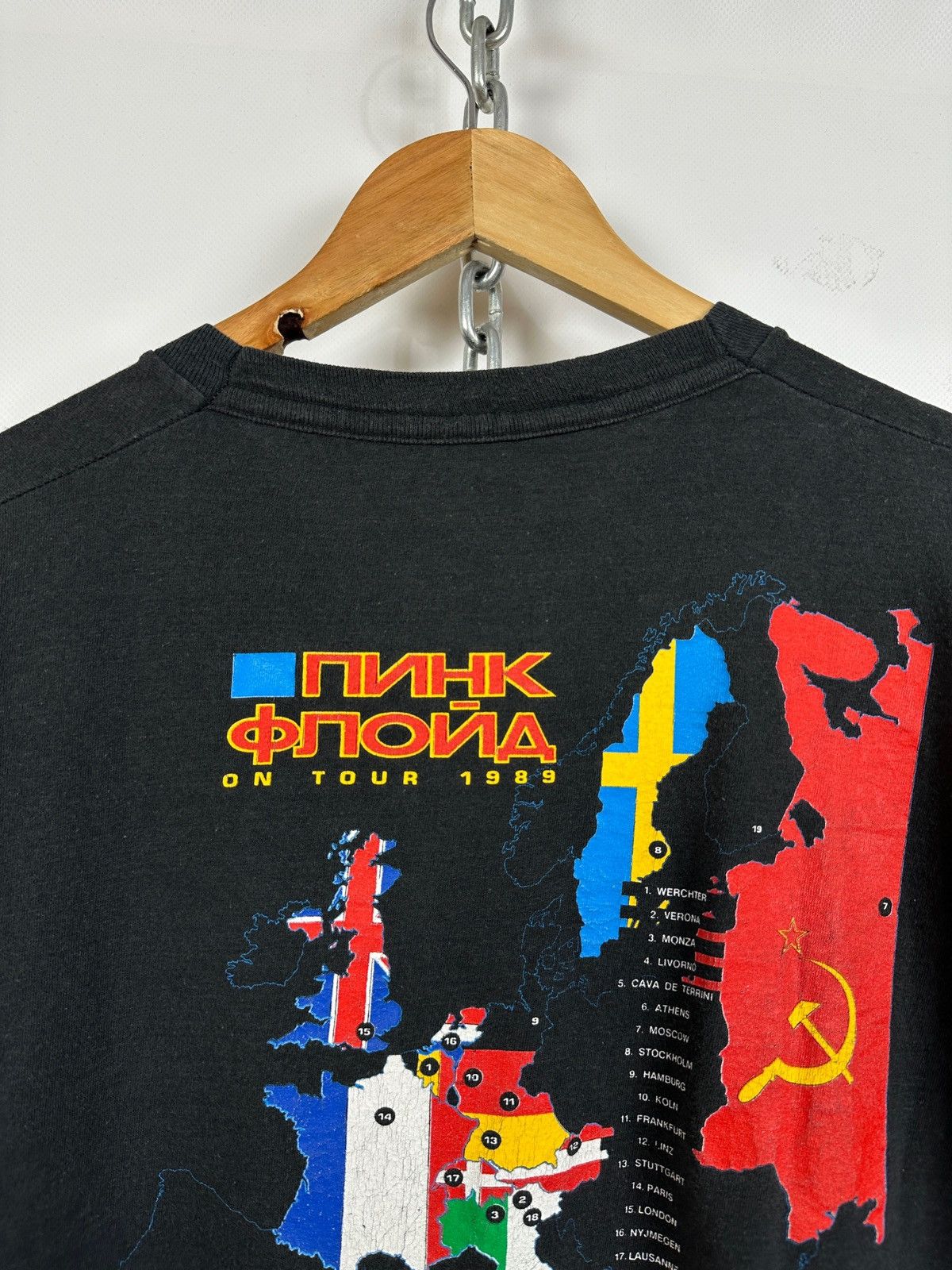 Band Tees 1989 Vintage Pink Floyd Russian On Tour Band T-Shirt Size US L / EU 52-54 / 3 - 19 Thumbnail