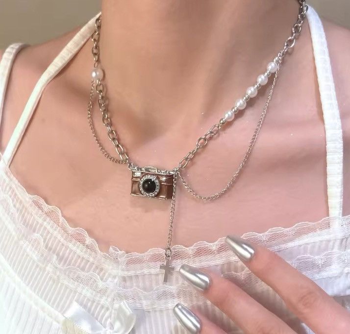 Chain x Jewelry Camera Pendant Necklace in Silver, Men's
