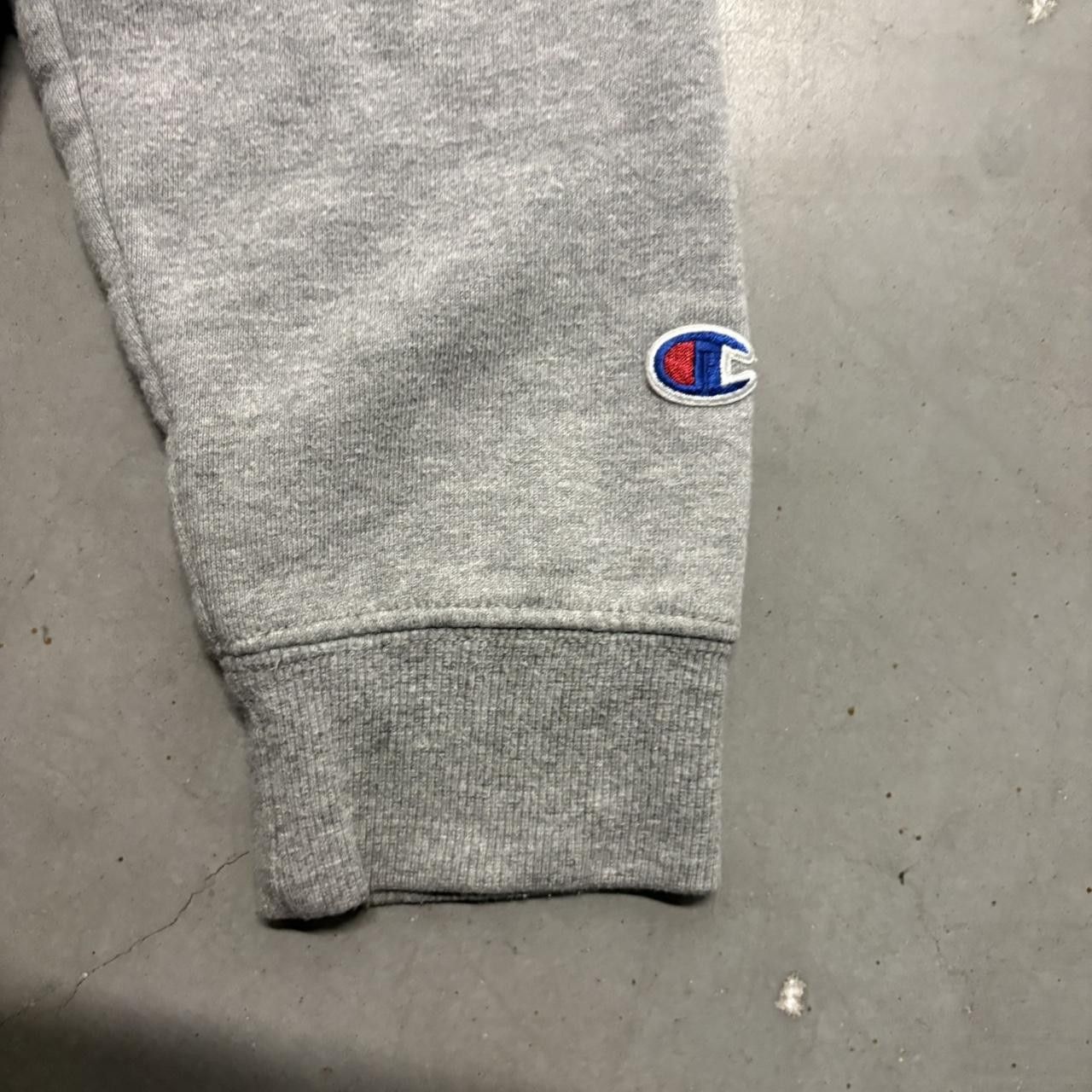 Champion Crazy Vintage Y2K/2000s Blank Champion Minimalist Grey Hoodie! Size US S / EU 44-46 / 1 - 2 Thumbnail