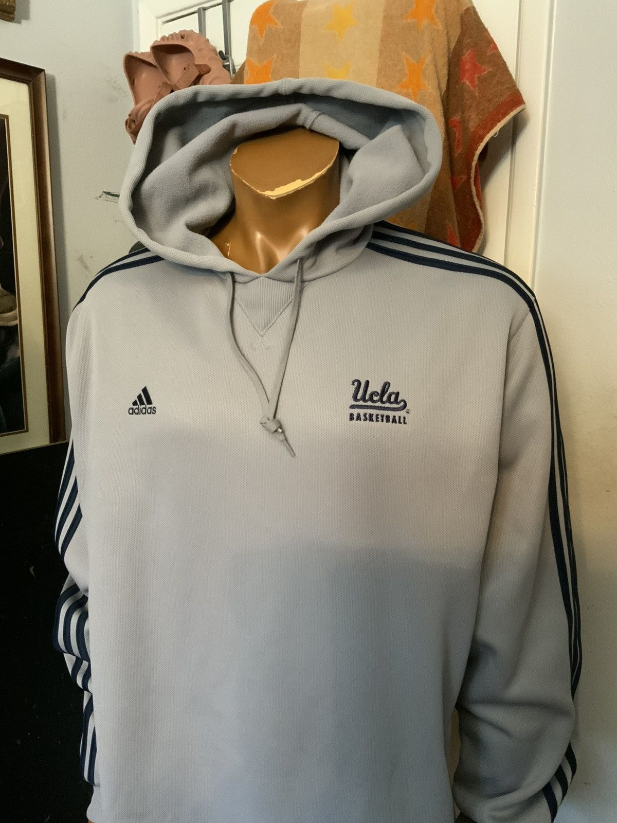 Adidas Adidas UCLA Bruins Basketball Team Issued 2011-12 Hoodie Size US XXL / EU 58 / 5 - 10 Thumbnail