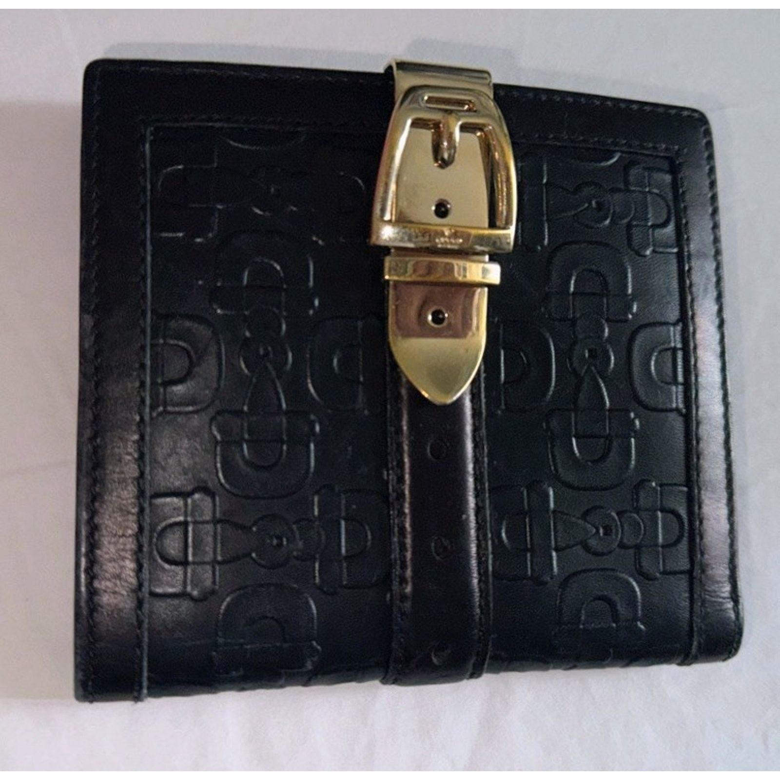 Gucci Gucci Leather Wallet With Belt Buckle Clasp Luxe Beautiful Size ONE SIZE - 1 Thumbnail