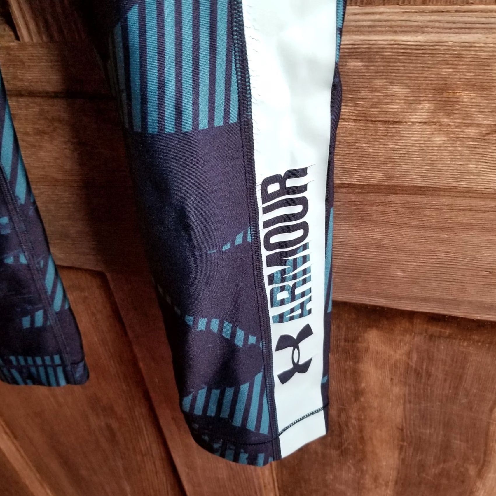 Under Armour Under Armour Compression Heat Gear Womens Black Teal Size XS Athletic Leggings Size 26" / US 2 / IT 38 - 2 Thumbnail