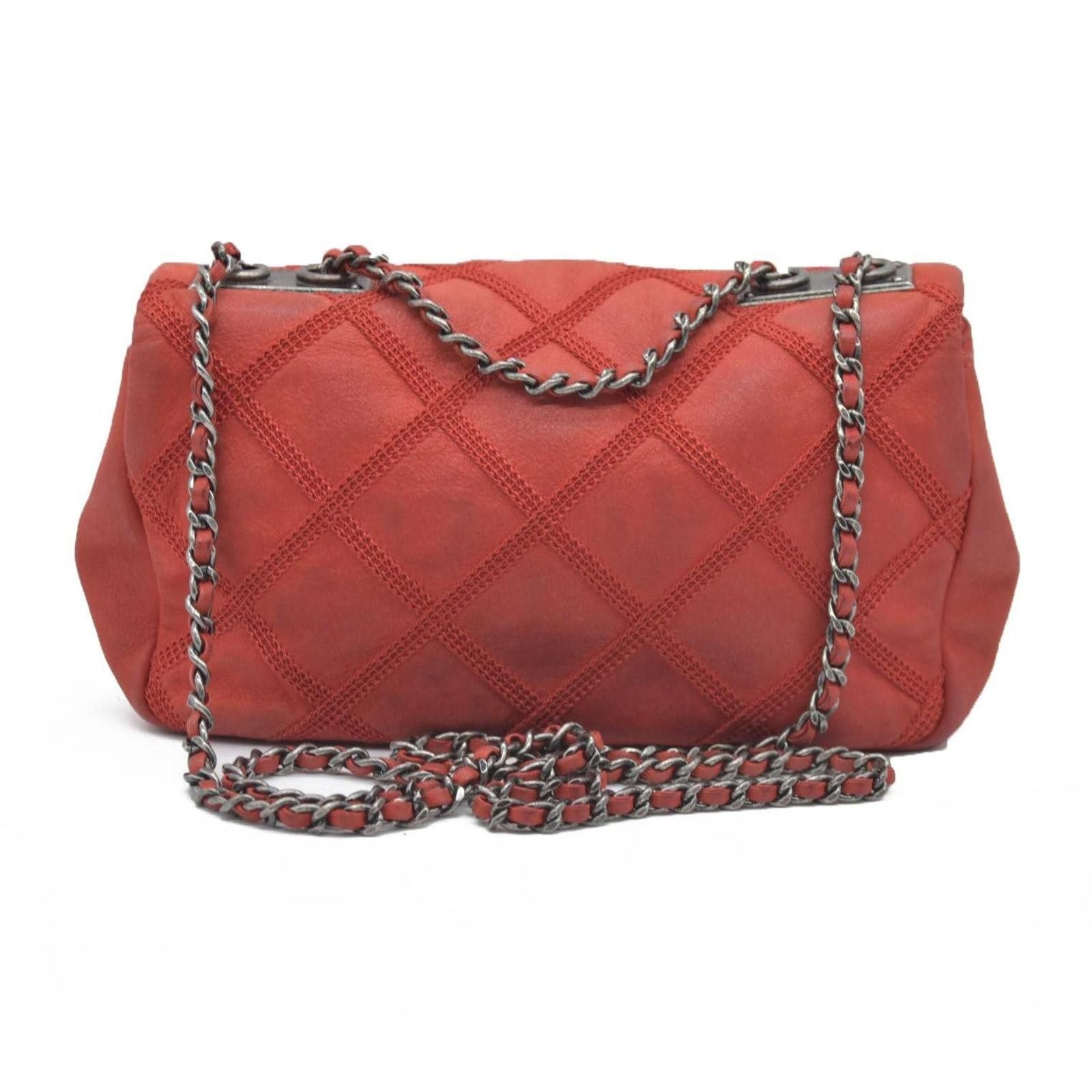 Chanel $3700 Chanel Small Diamond Stitch Flap Bag 2013 Size ONE SIZE - 3 Thumbnail