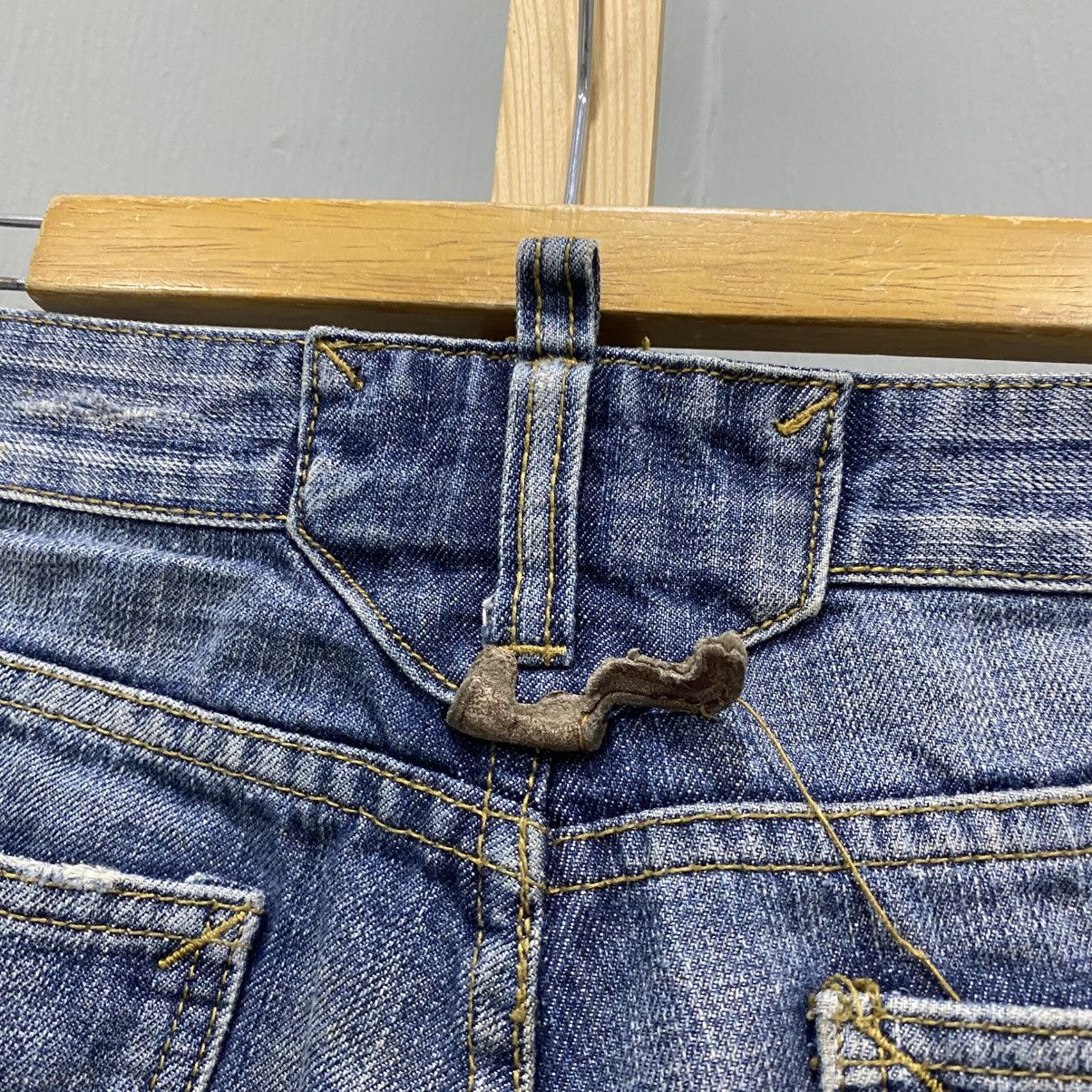 Dsquared2 Dsquared2 Blue Wash Distressed Button-Fly Straight Jeans Size US 32 / EU 48 - 11 Thumbnail