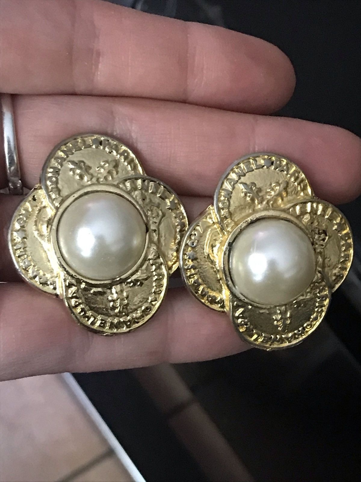 Chanel Earrings Chanel vintage Size ONE SIZE - 7 Thumbnail