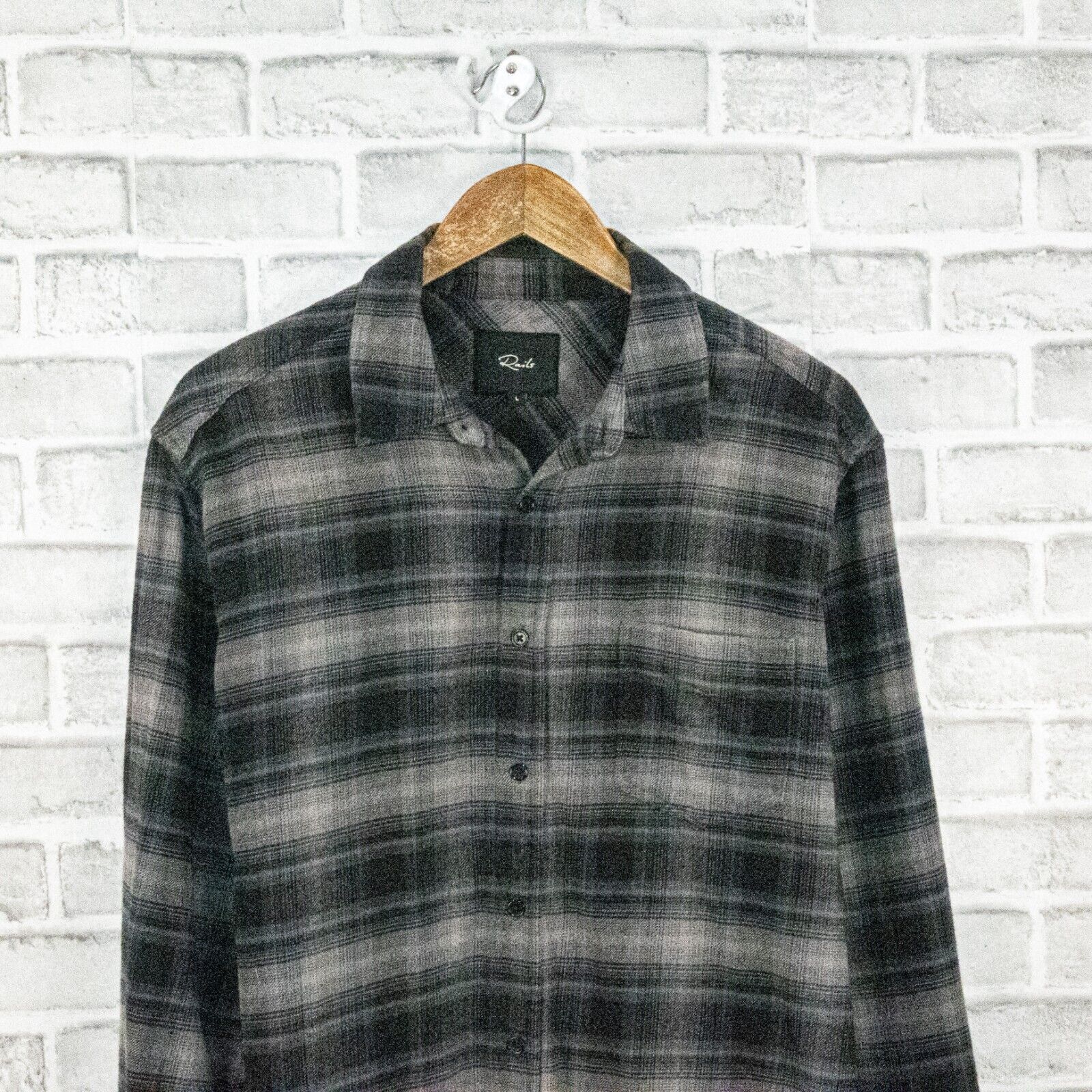 Rails RAILS Flannel Button up FORREST Shirt in Black Grey navy Size US L / EU 52-54 / 3 - 3 Thumbnail