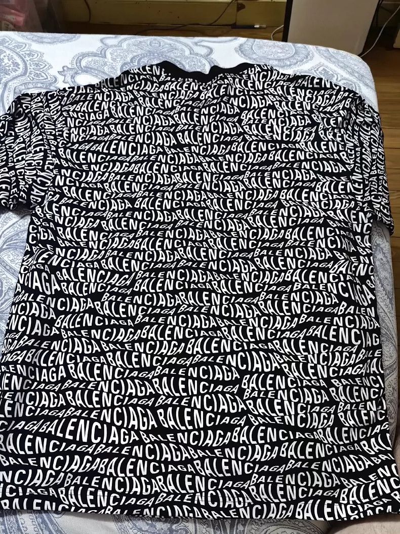 Balenciaga Balenciaga Full-printed long sleeve Size US L / EU 52-54 / 3 - 2 Thumbnail