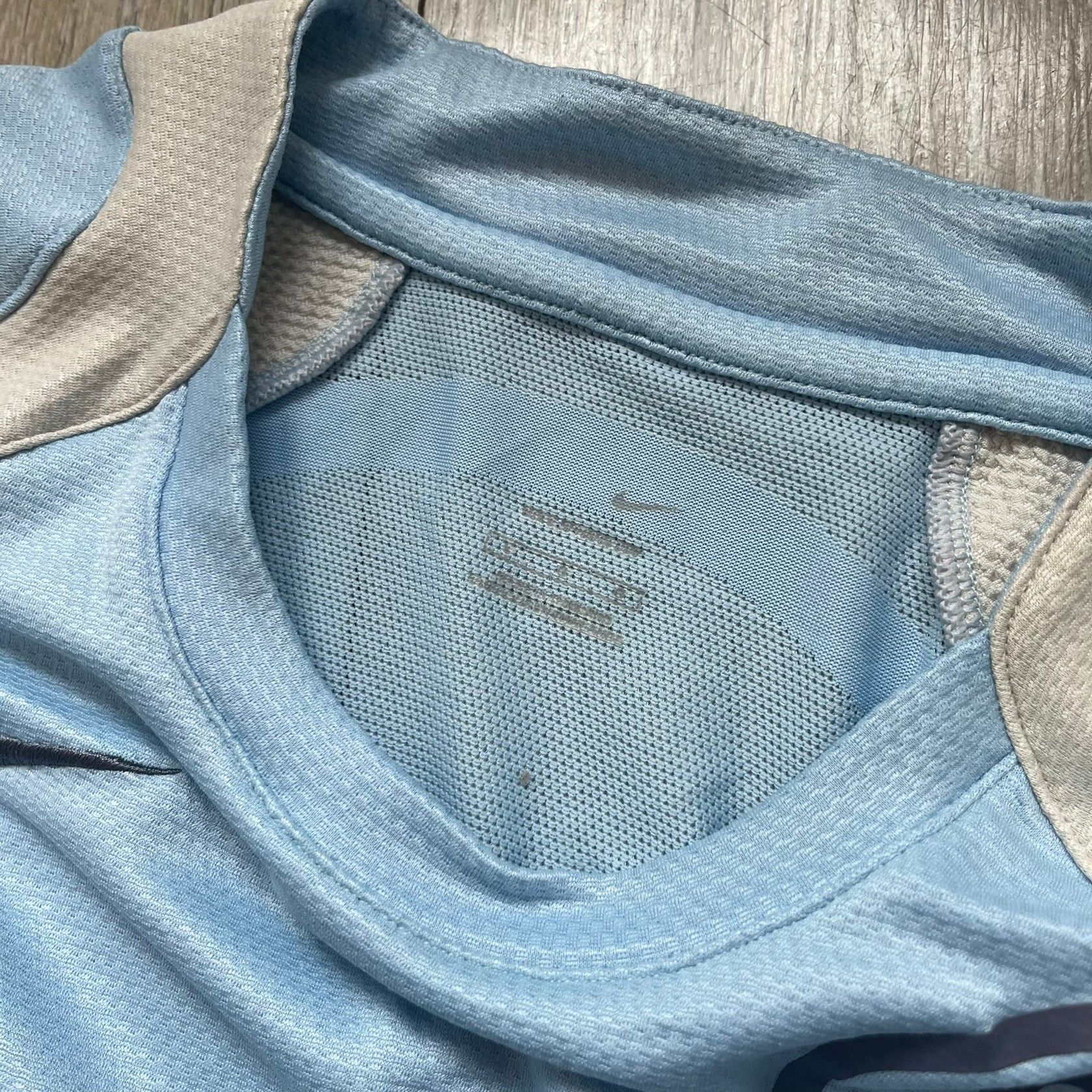 Nike Nike Sphere Dry 90's Baby Blue Tee Size US L / EU 52-54 / 3 - 6 Thumbnail
