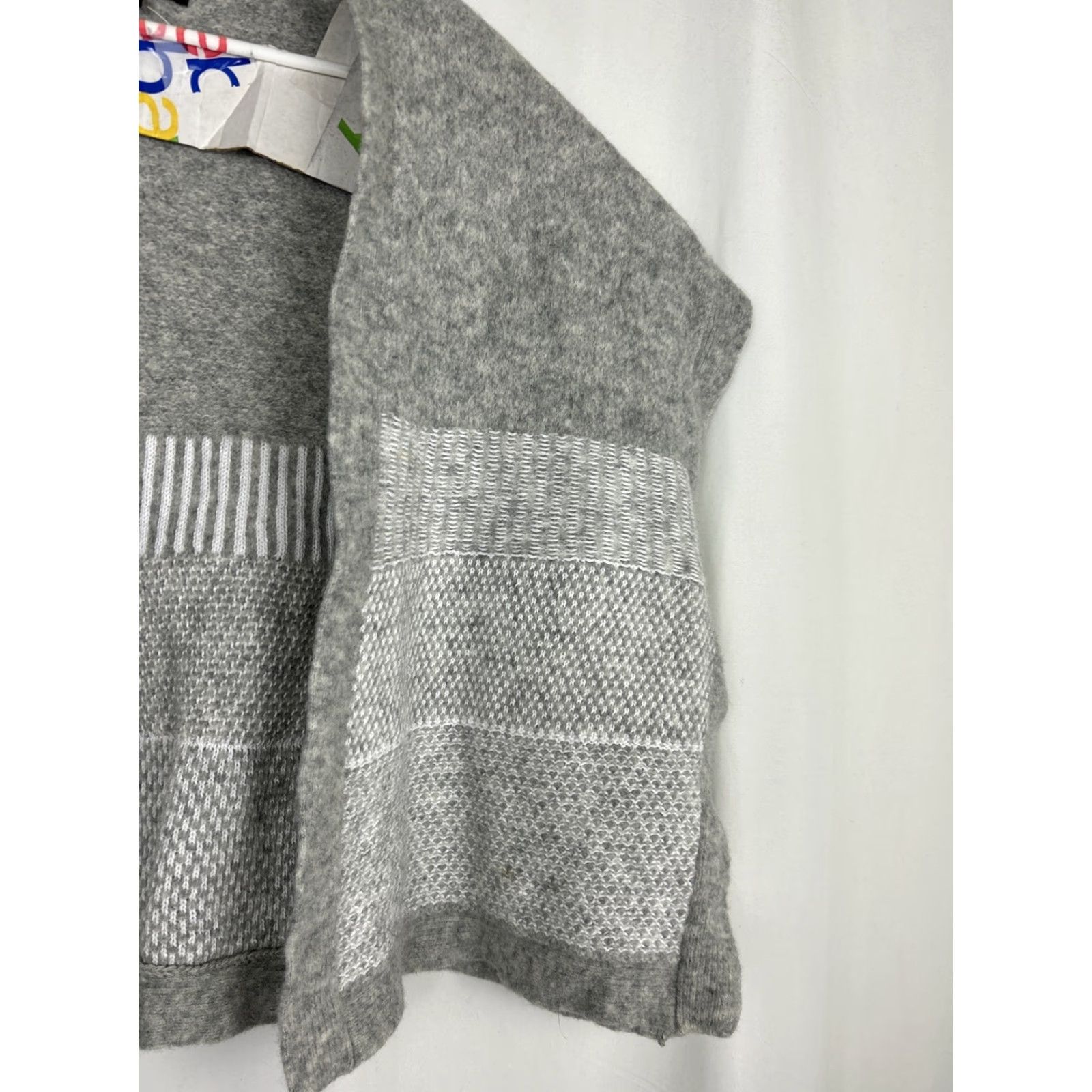 Banana Republic VINTAGE Banana Republic Womens XS/S Cardigan Poncho Gray White Merino Wool Striped Sweater Sleeveless XS Womens Size XS / US 0-2 / IT 36-38 - 3 Thumbnail