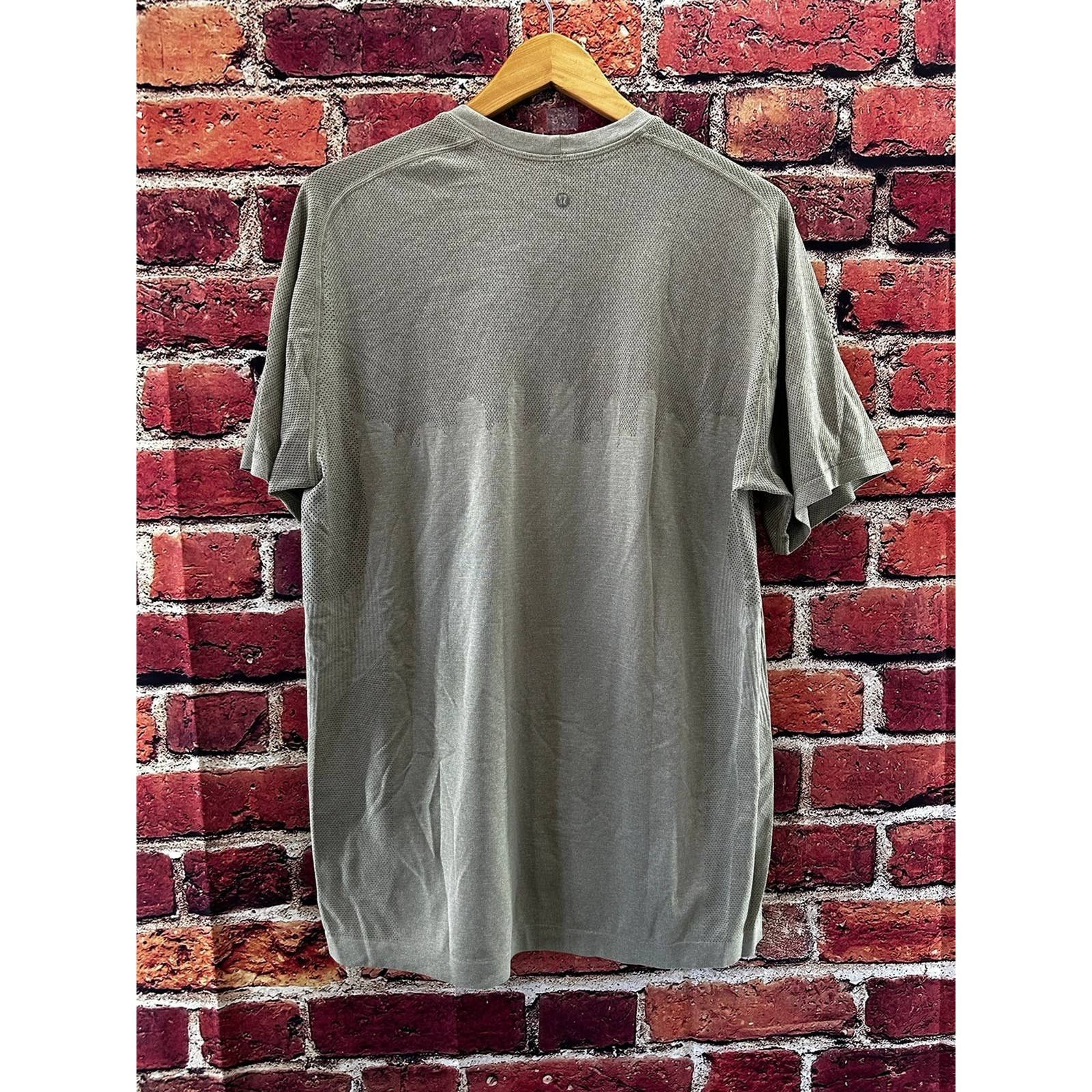 Lululemon Men’s Lululemon top Size US XL / EU 56 / 4 - 3 Thumbnail