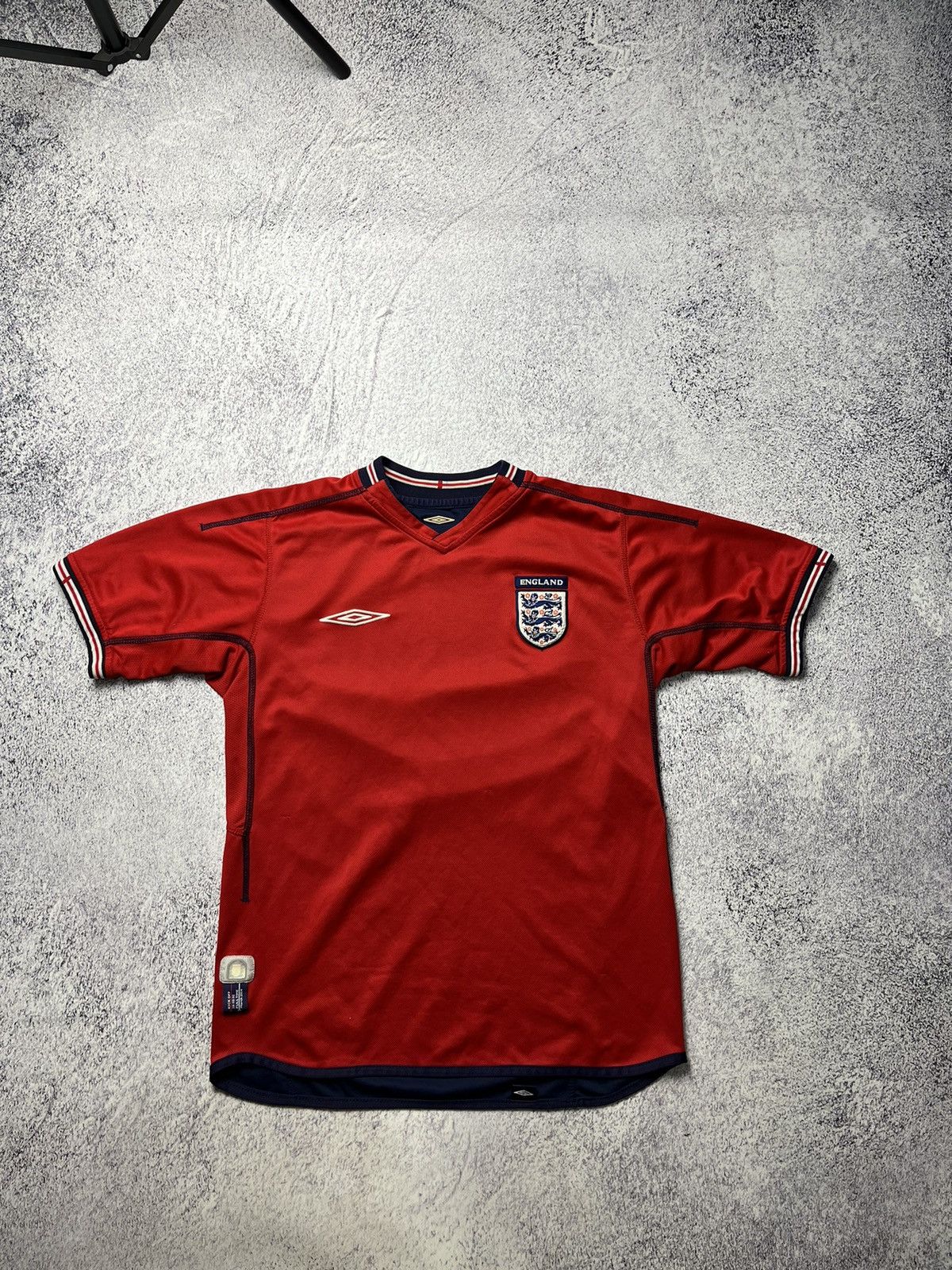 Umbro Umbro England Team Reversible Soccer Jersey 2004 Red/Navy Size US M / EU 48-50 / 2 - 1 Thumbnail