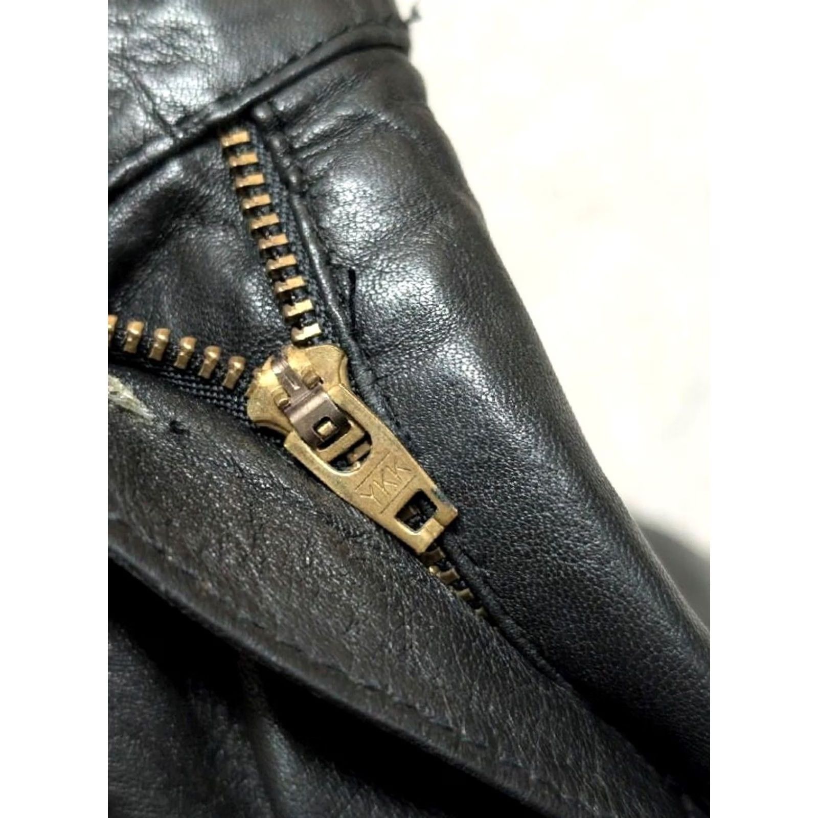 Lee VINTAGE Lee Black Leather Pants 28x26 High Rise Women's Pants 1990s Motorcycle Fashion Size 28" / US 6 / IT 42 - 4 Thumbnail