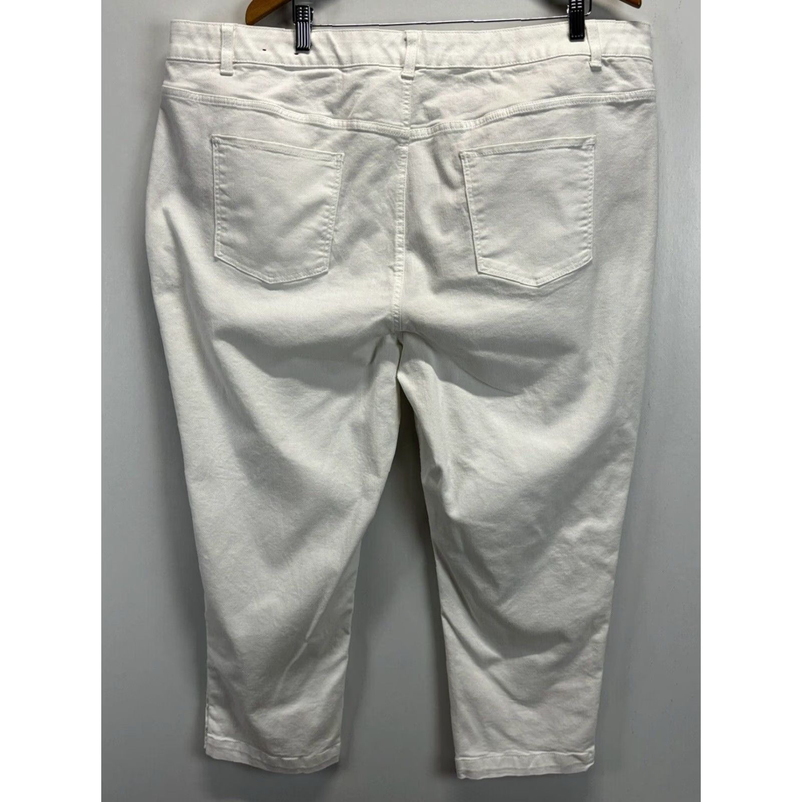 Talbots Talbots Simply Flattering 5 Pocket Crop Jeans 24W Plus White Ankle Buttons Size 42" / US 20 - 3 Thumbnail