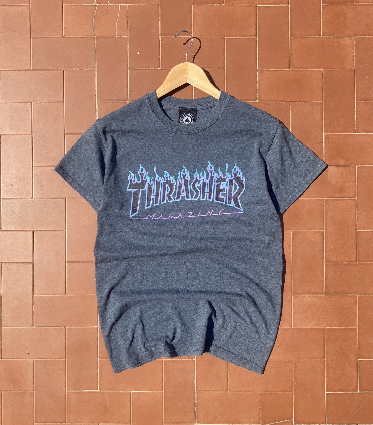 Thrasher Men’s THRASHER MAGAZINE GRAY FIRE PRINT T SHIRT SIZE S-M Size US M / EU 48-50 / 2 - 1 Thumbnail