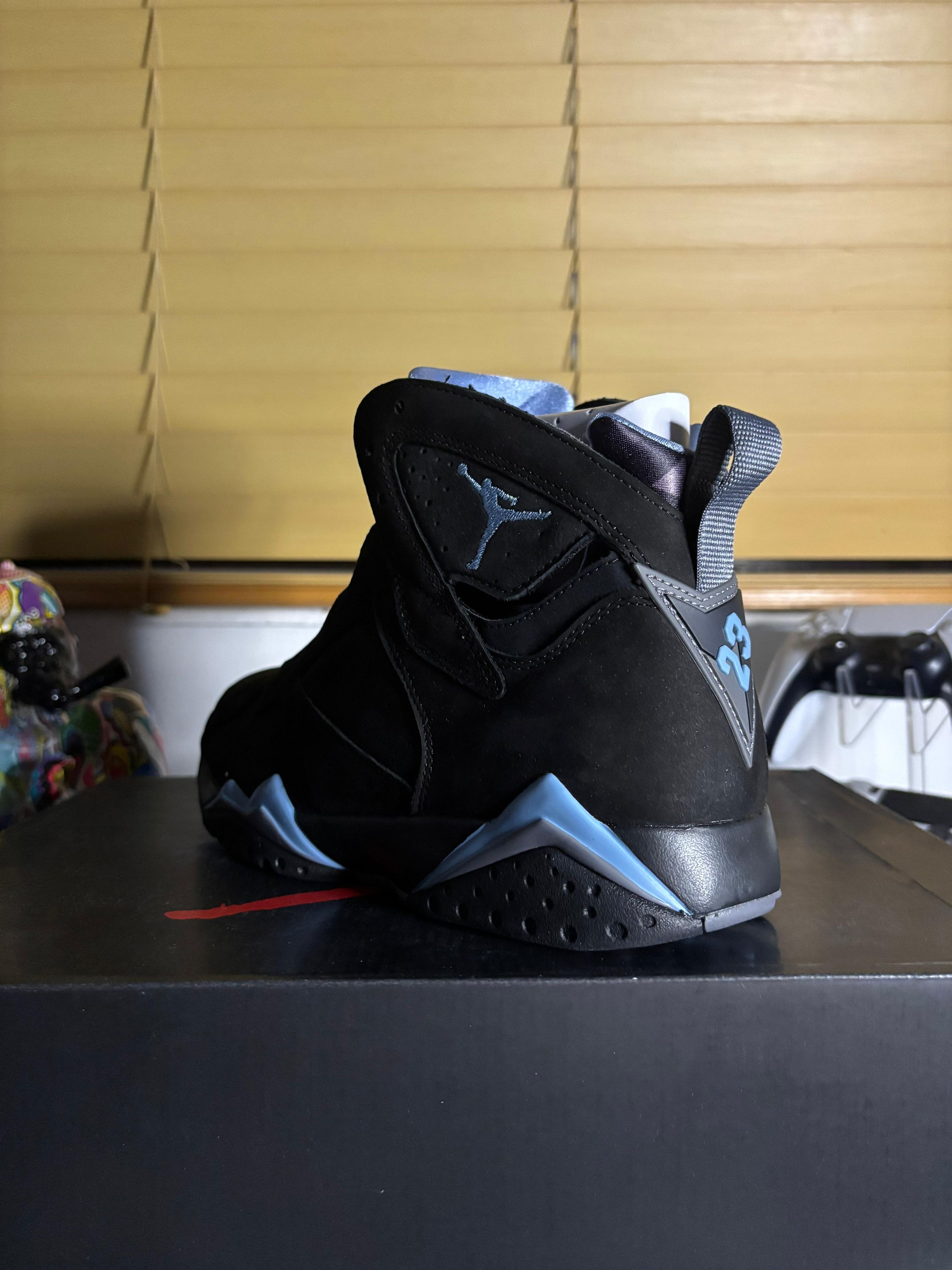 Jordan Brand Nike Air Jordan 7 Retro "Chambray" Size US 11 / EU 44 - 7 Thumbnail