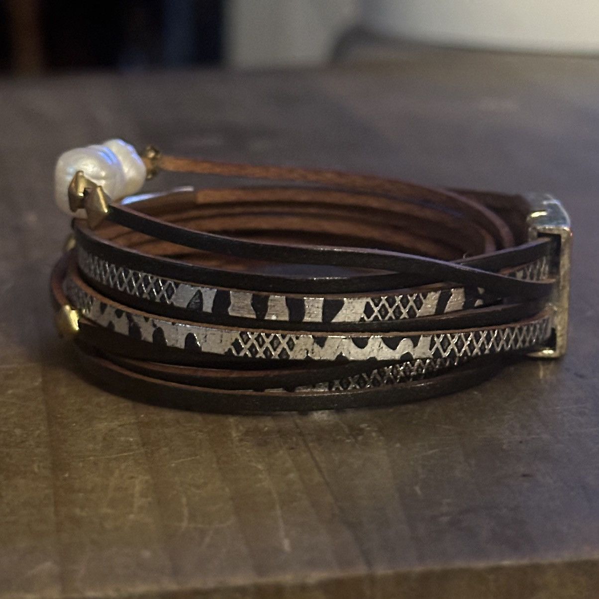Other Multi strand layered leather bracelet Size ONE SIZE - 6 Thumbnail