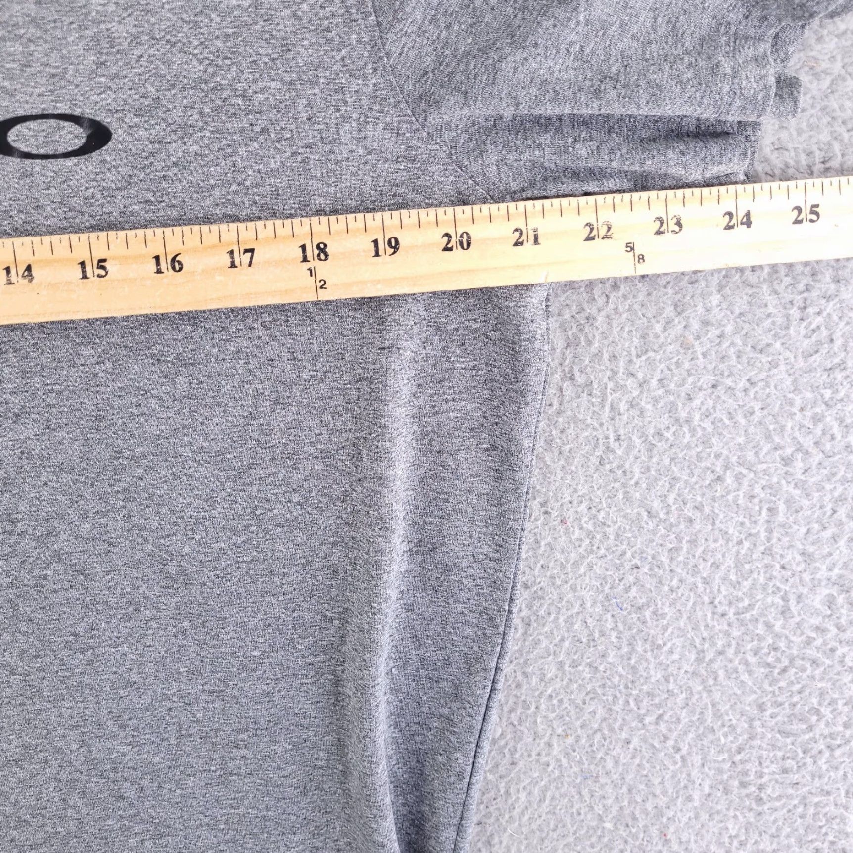 Oakley Oakley Polo Shirt Mens L Gray Short Sleeve Golf Performance Polyester Size US L / EU 52-54 / 3 - 5 Thumbnail