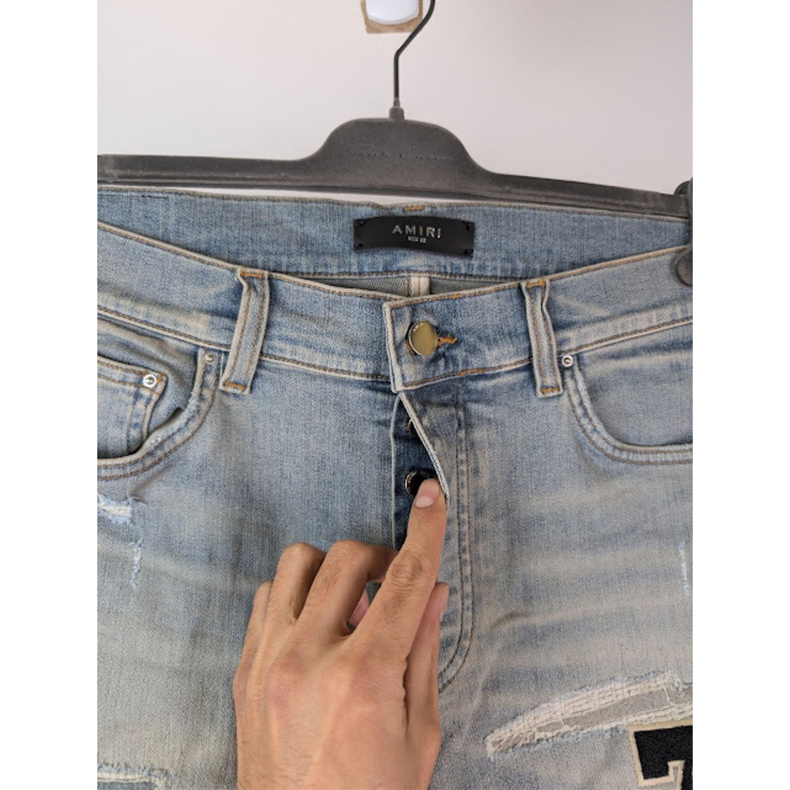 Amiri o1rshd1 Varsity Eagle Logo Skinny Jeans in Antique Indigo 33 Size US 33 - 9 Thumbnail