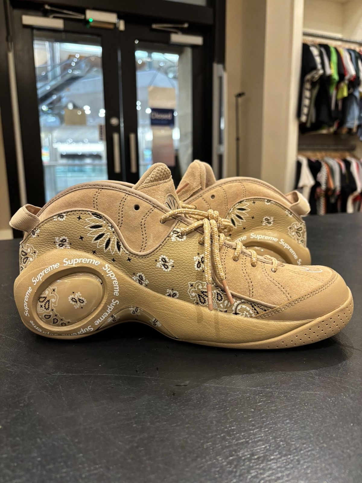 Nike × Supreme Nike Air Zoom Flight 95 SP ‘Supreme Wheat’ Size US 10.5 / EU 43-44 - 4 Thumbnail