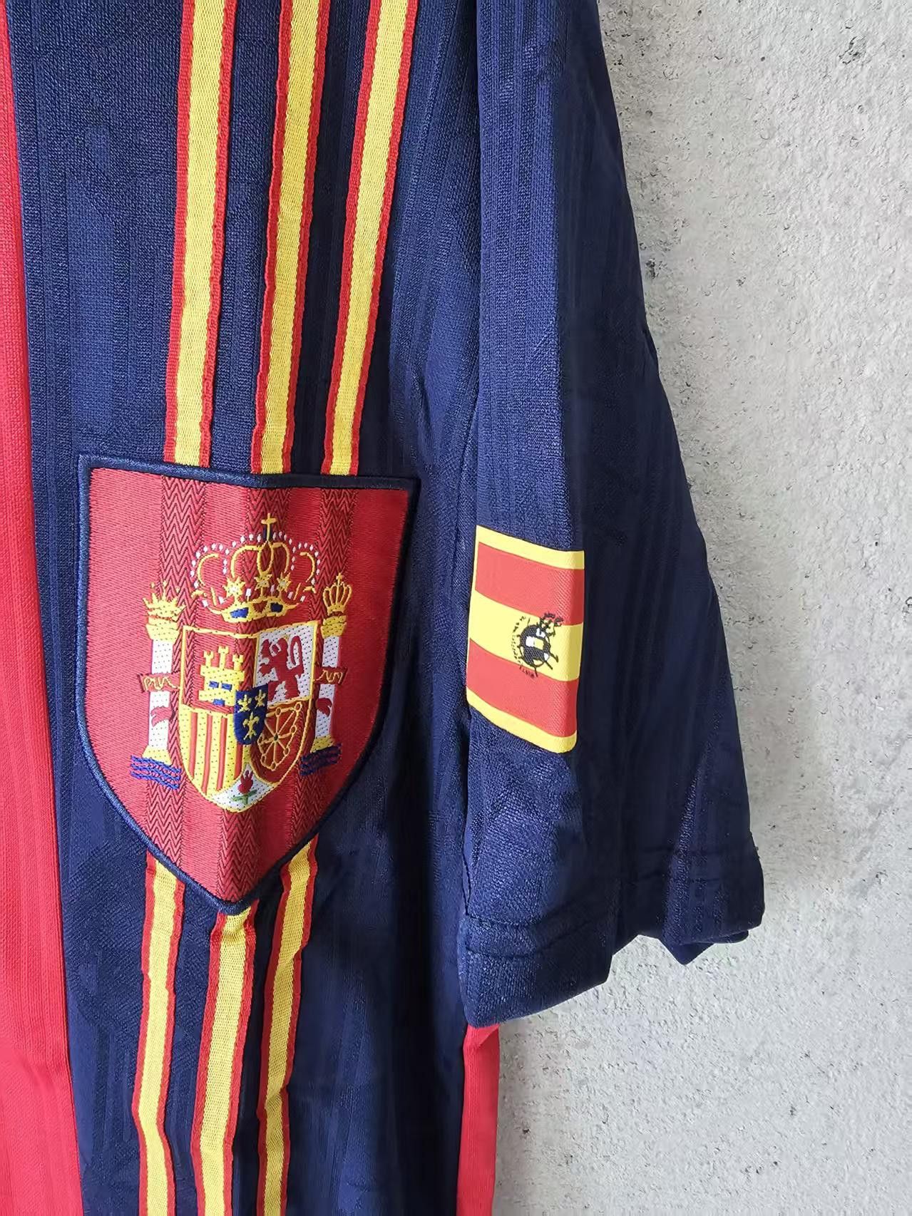 Other 1996 Spain Soccer Jersey Home Size US S / EU 44-46 / 1 - 4 Thumbnail