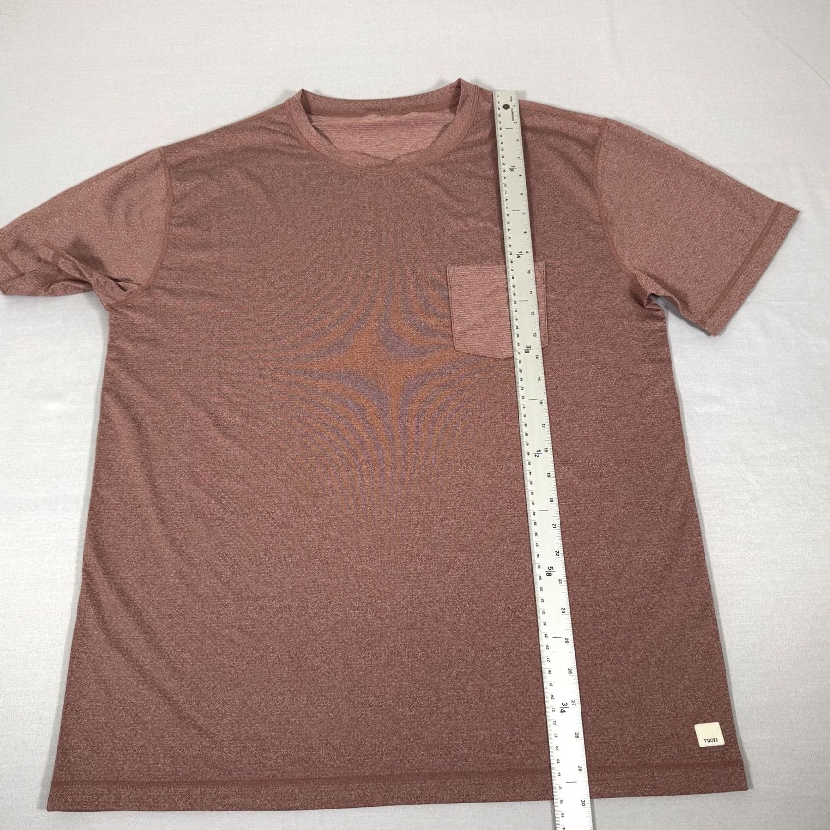 Vuori Vuori Shirt Mens XL Red Tradewind Performance Pocket Lightweight Gym Work Out Size US XL / EU 56 / 4 - 5 Thumbnail